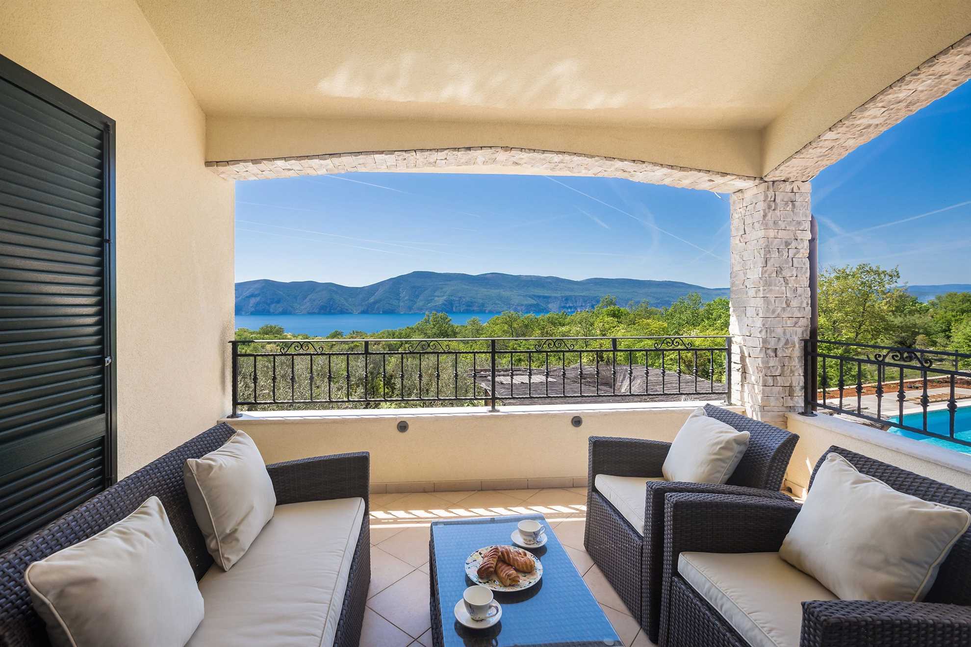 Casa vacanze BRZAC con vista mare