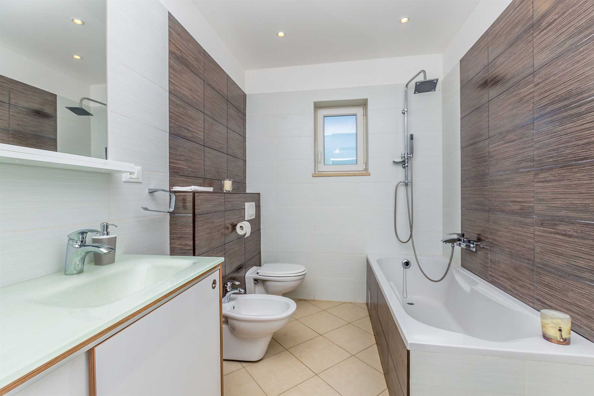 Casa vacanze BRZAC con vista mare