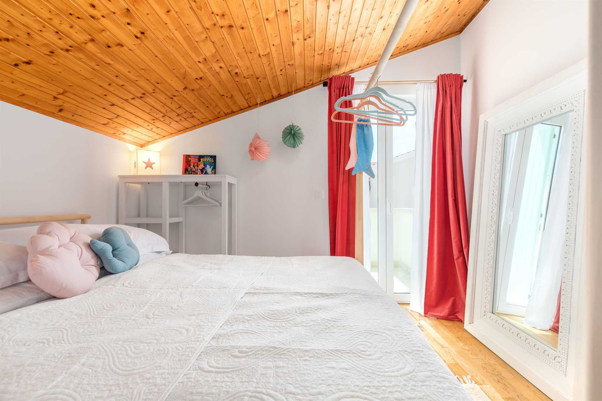 Holiday house JOSEPHINE with heated swimming pool