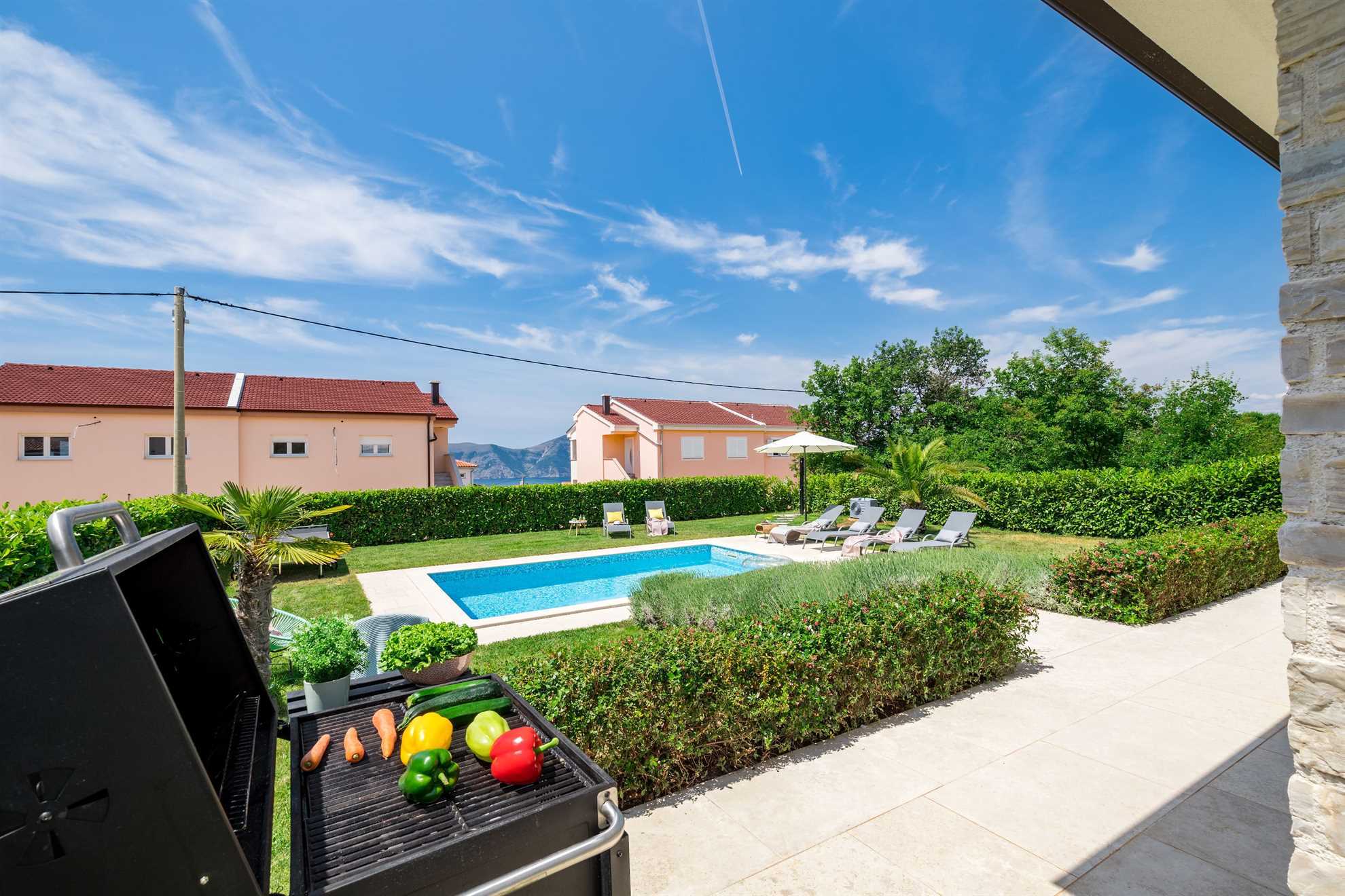 Holiday house JOSEPHINE with heated swimming pool
