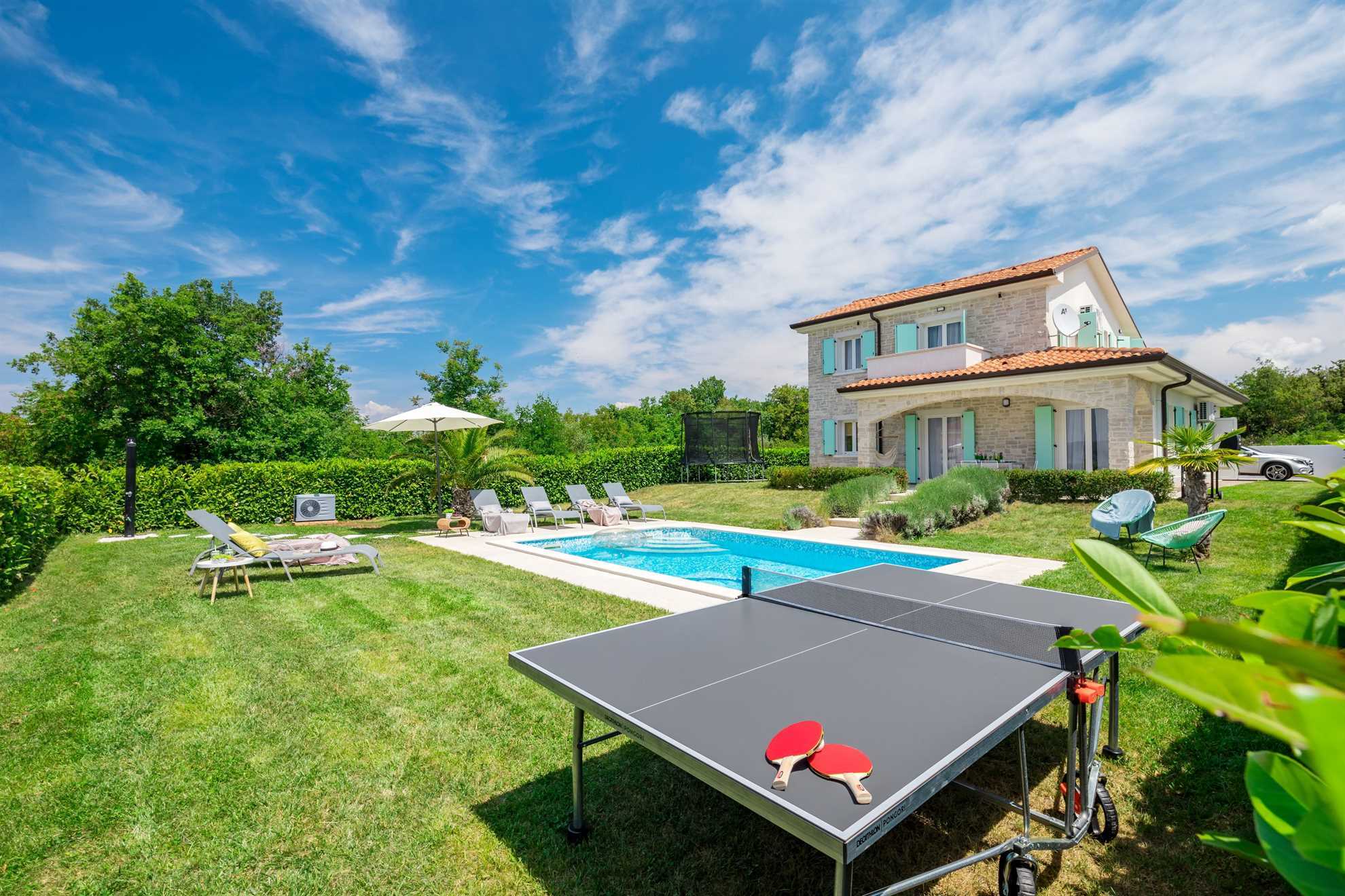Holiday house JOSEPHINE with heated swimming pool