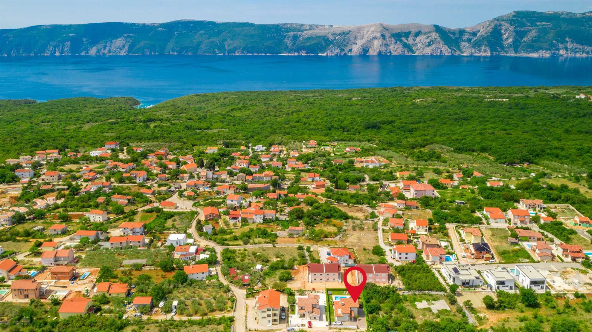 Holiday house JOSEPHINE with heated swimming pool