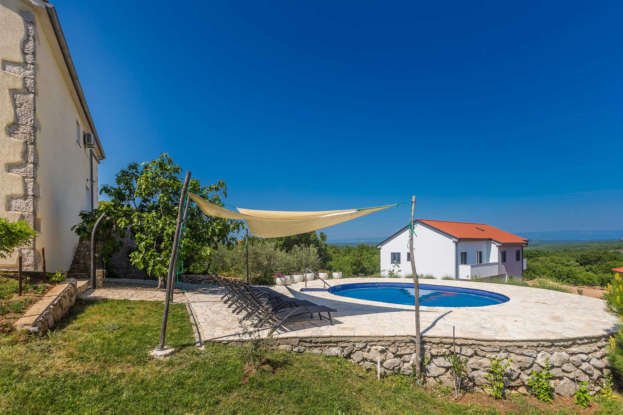 Ferienhaus JELE mit Pool