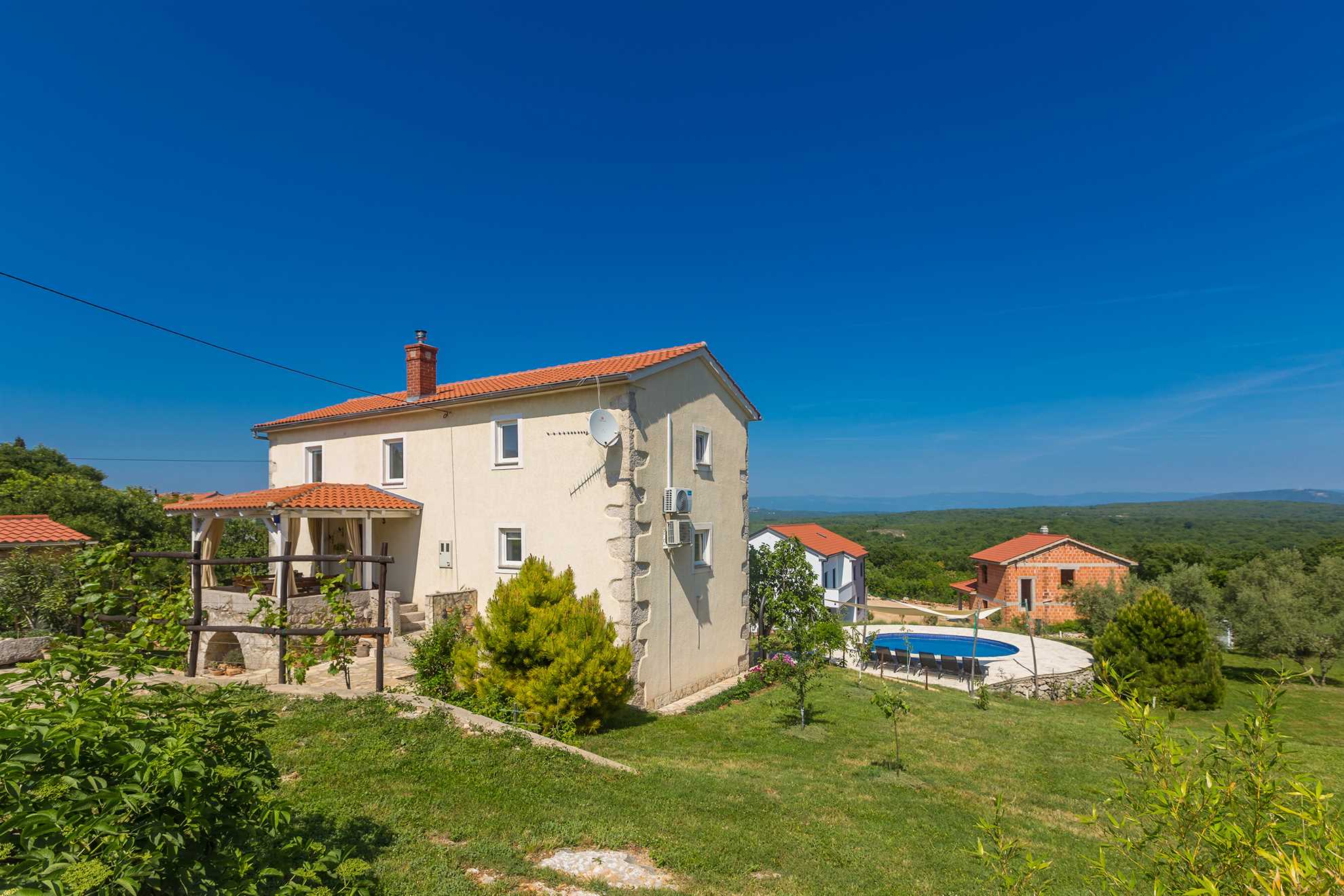 Ferienhaus JELE mit Pool