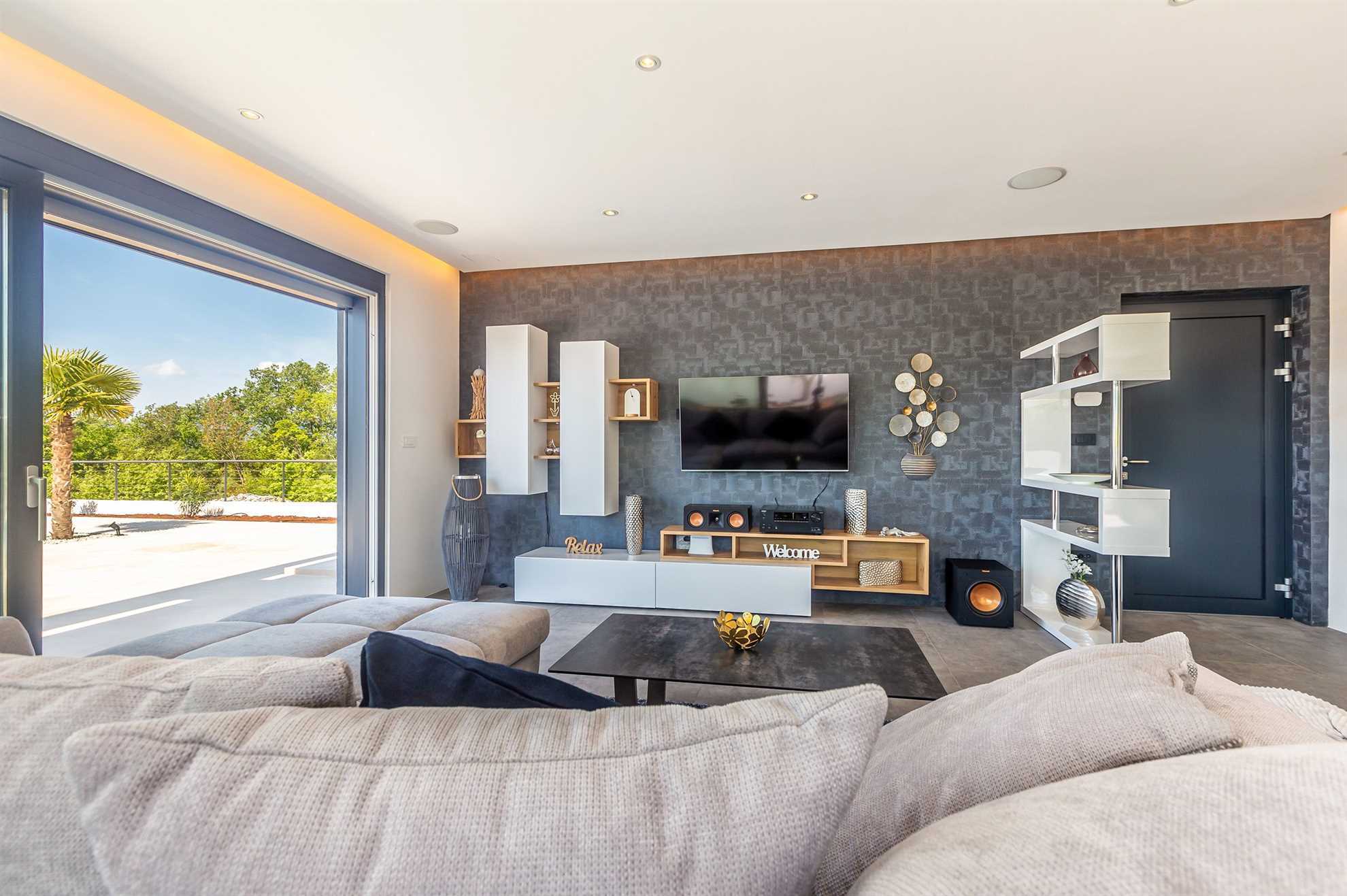 Villa QUADRA s grijanim bazenom