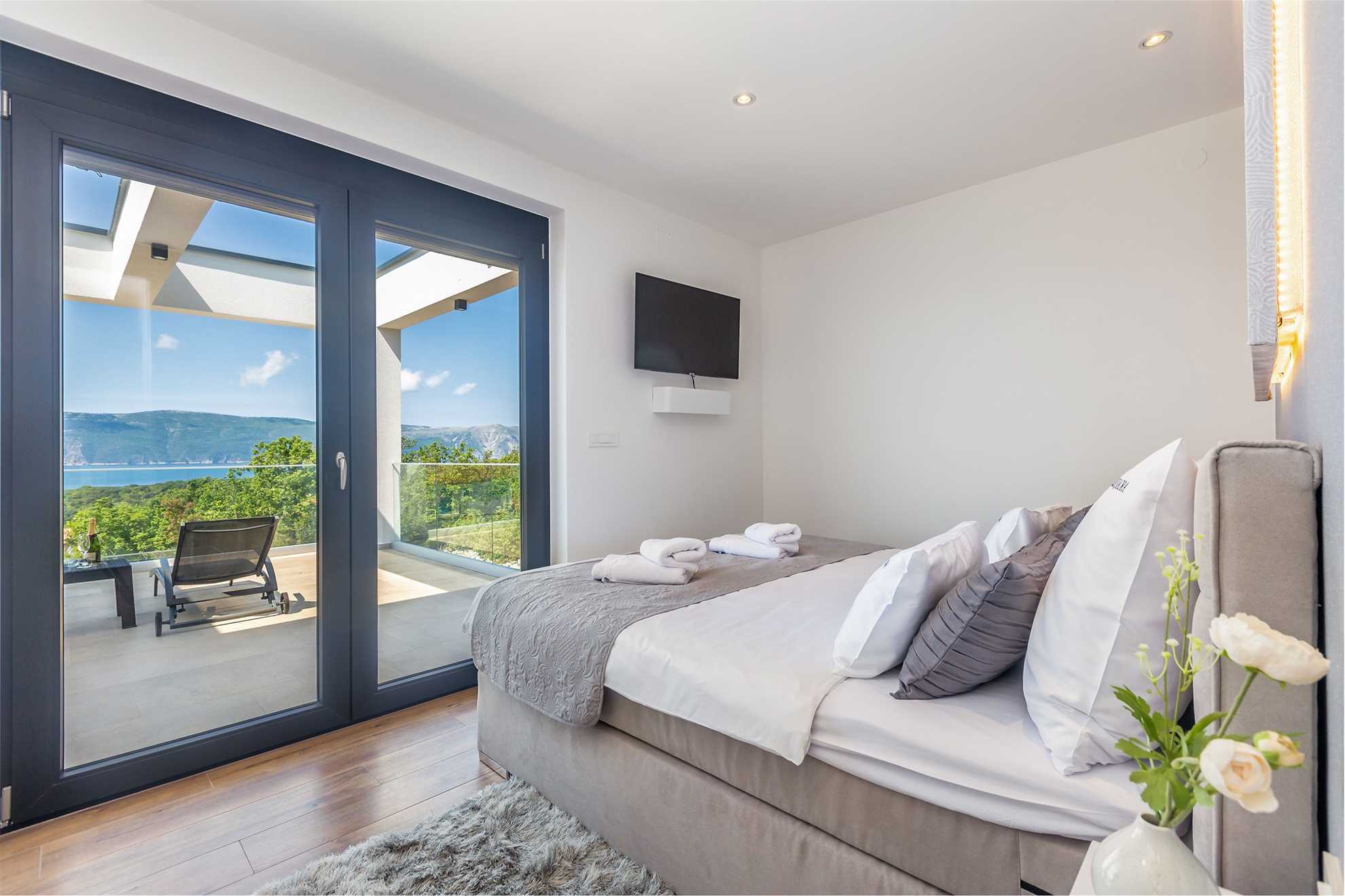 Villa QUADRA s grijanim bazenom