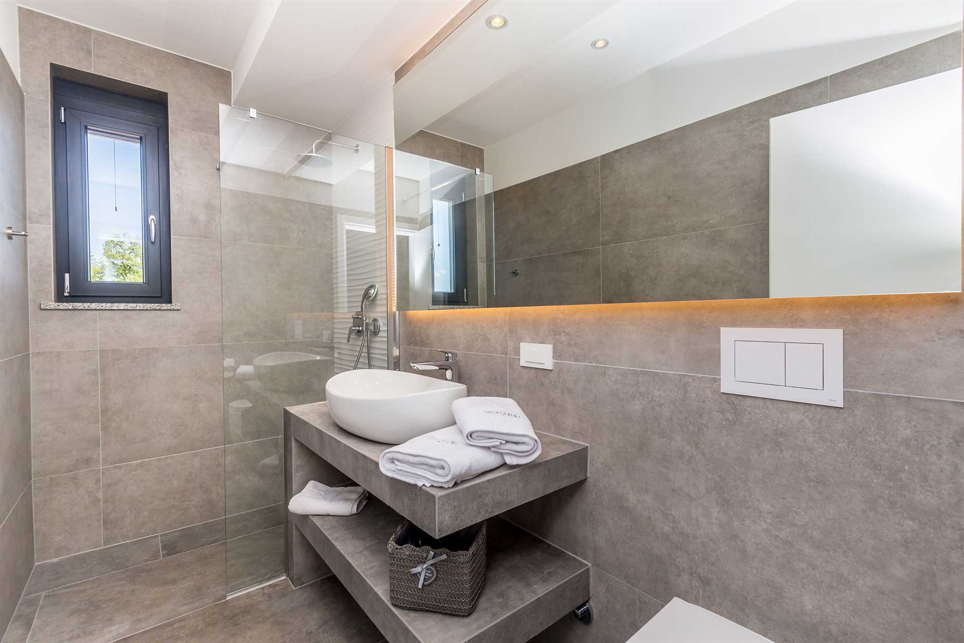 Villa QUADRA s grijanim bazenom