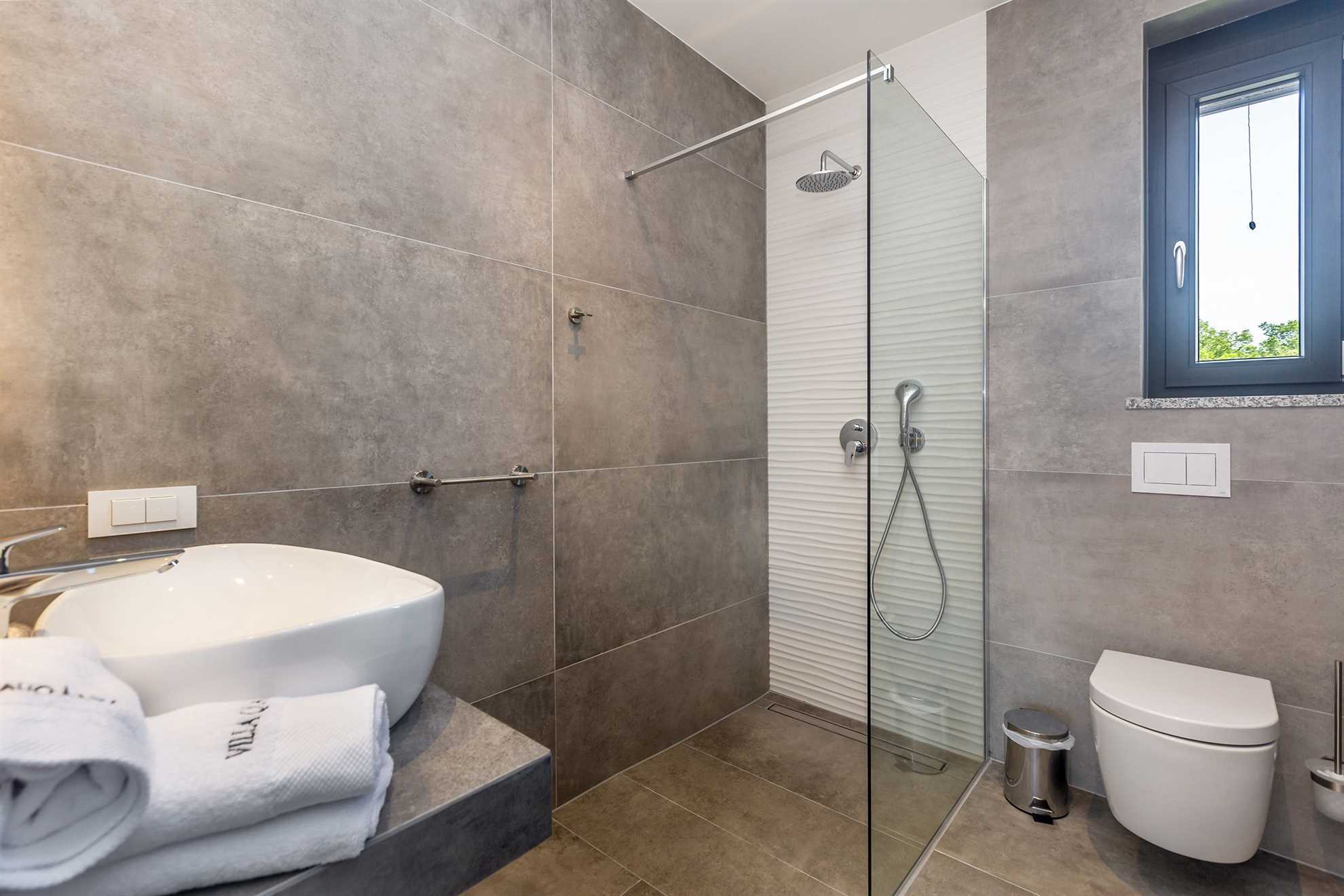 Villa QUADRA s grijanim bazenom