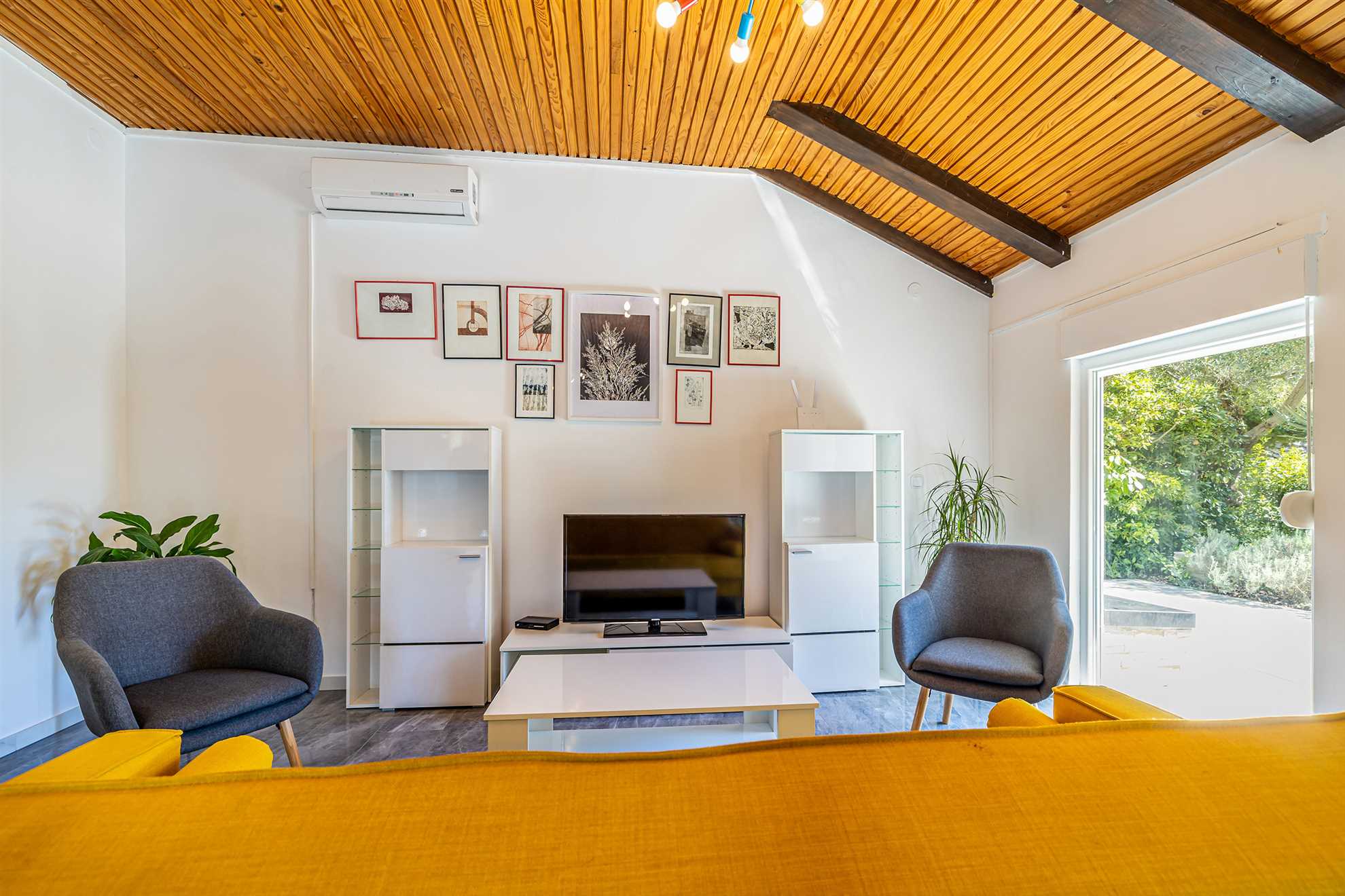 Ferienhaus KAI mit privatem Pool