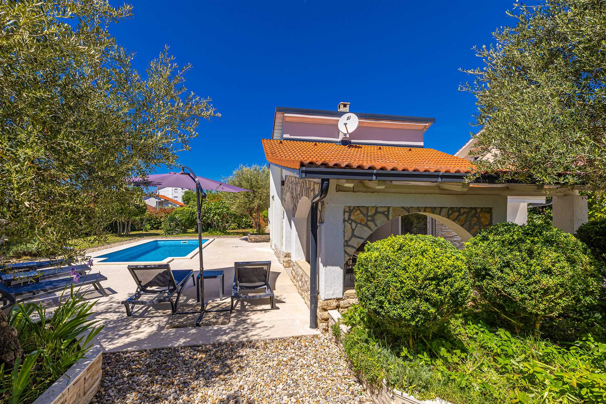 Ferienhaus KAI mit privatem Pool