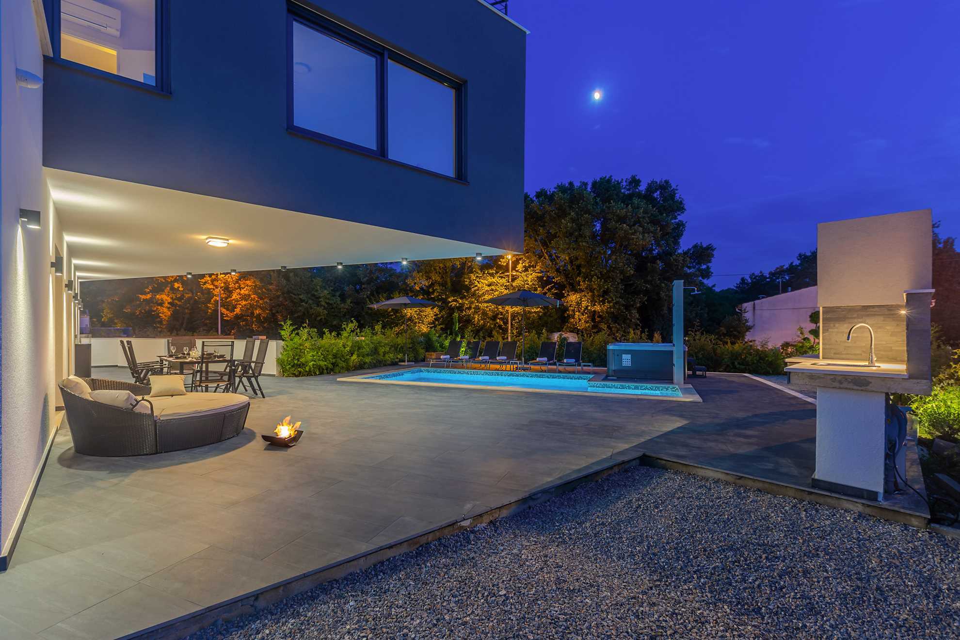 Appartamento di lusso NOA con piscina e vasca idromassaggio