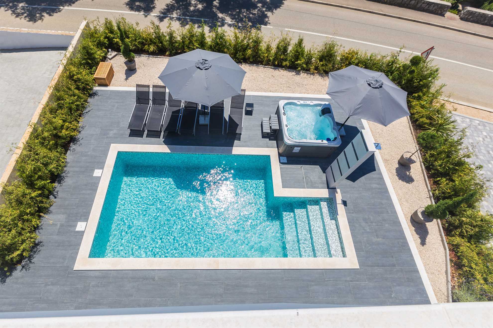 Appartamento di lusso NOA con piscina e vasca idromassaggio