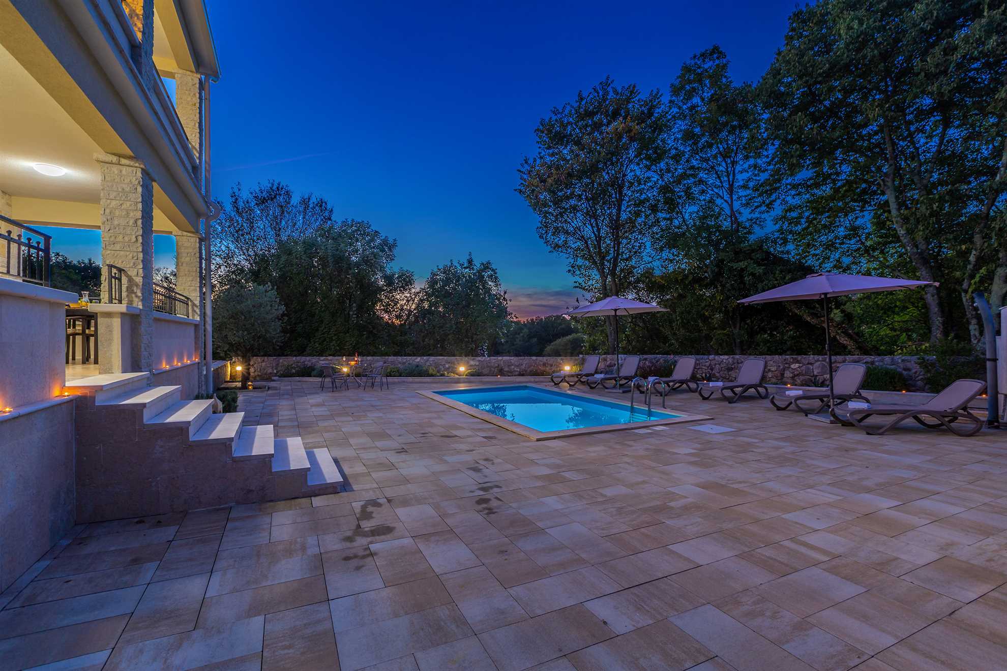 Ferienhaus VESNA mit Pool