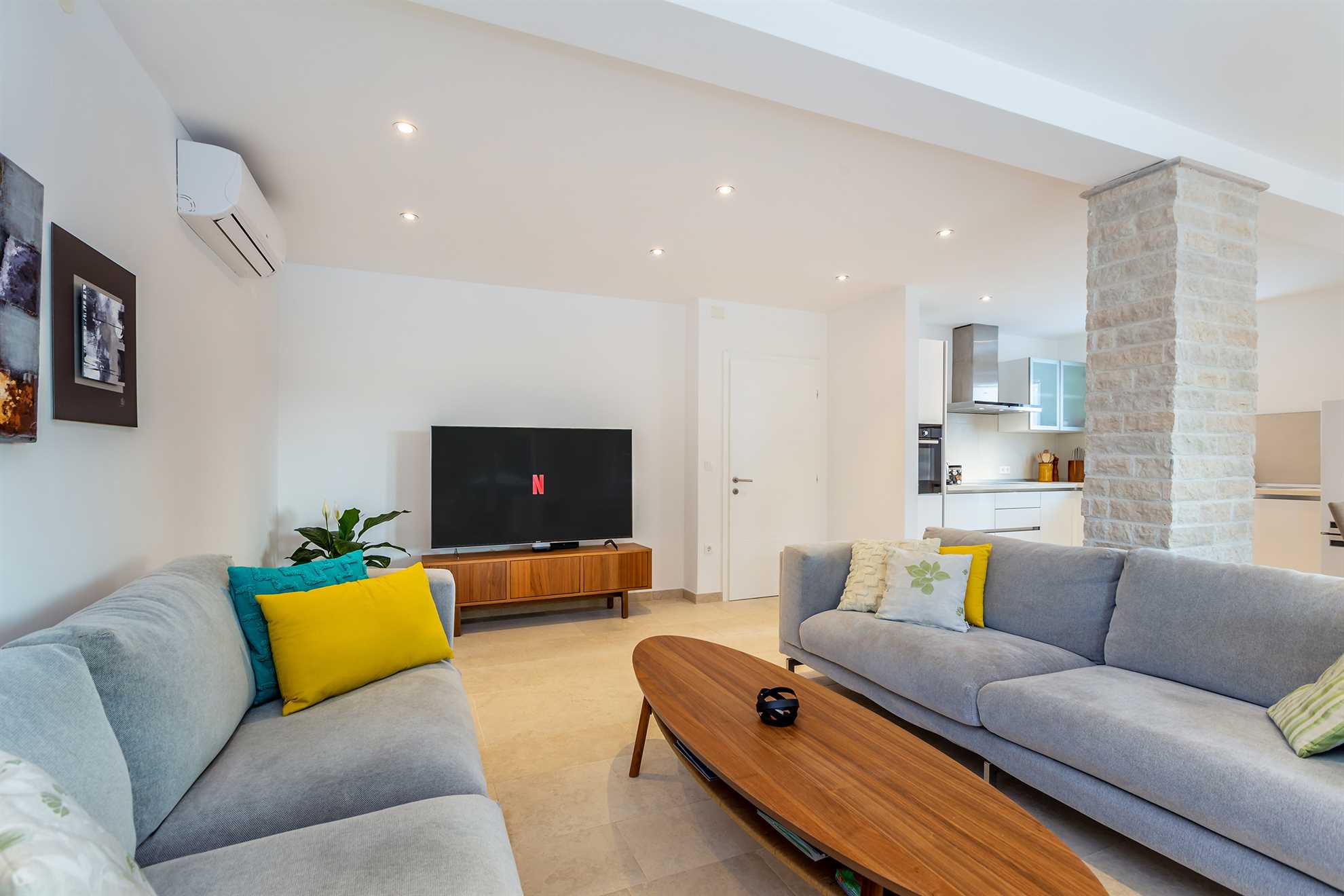 Ferienhaus VESNA mit Pool