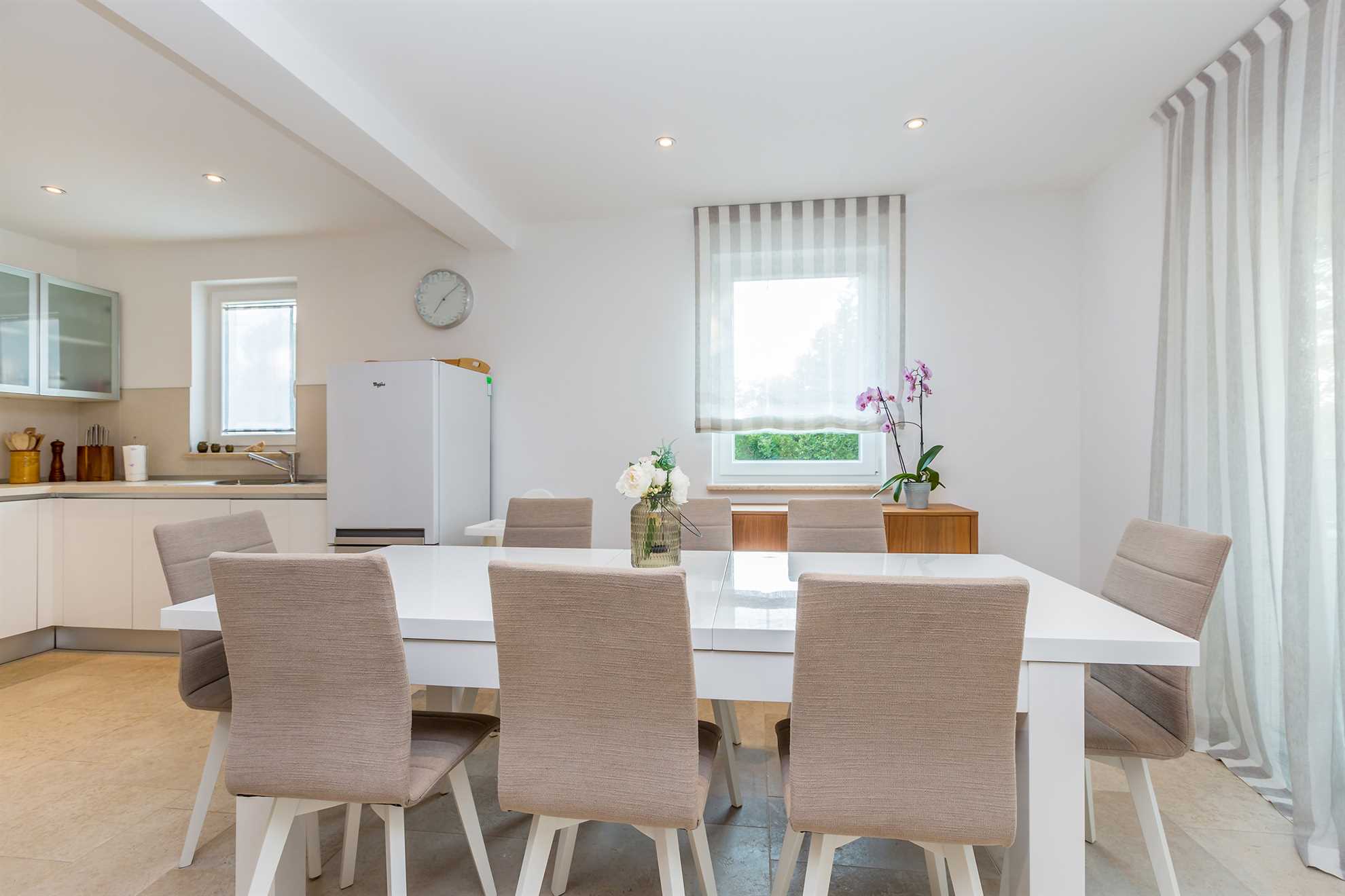 Ferienhaus VESNA mit Pool