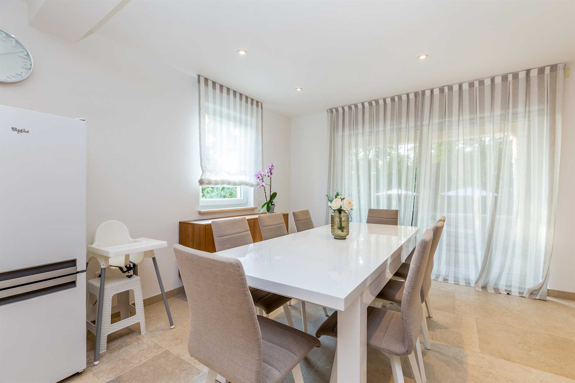 Ferienhaus VESNA mit Pool