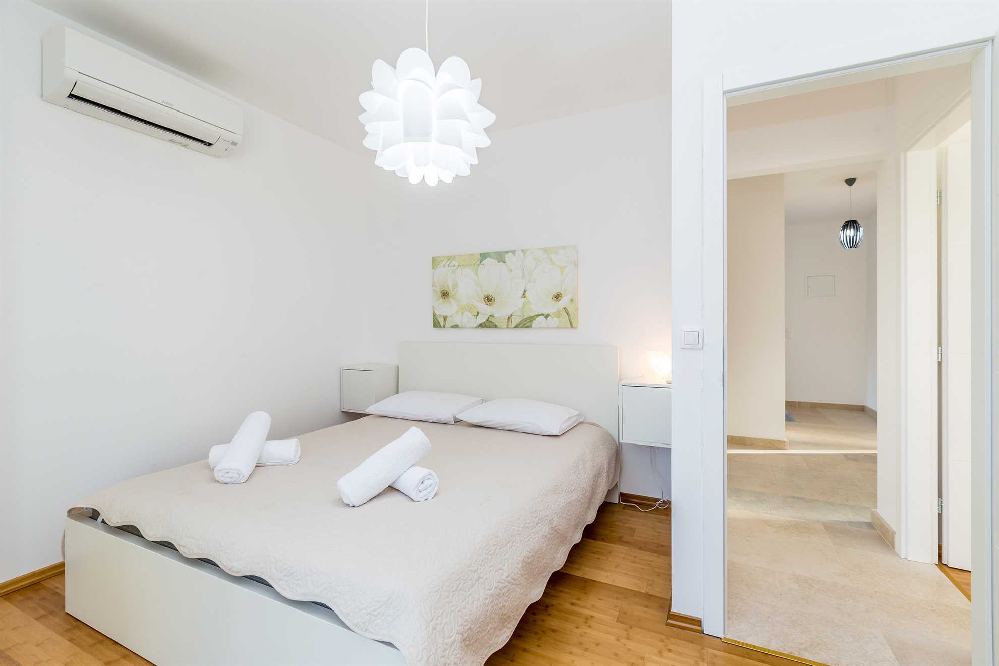 Ferienhaus VESNA mit Pool