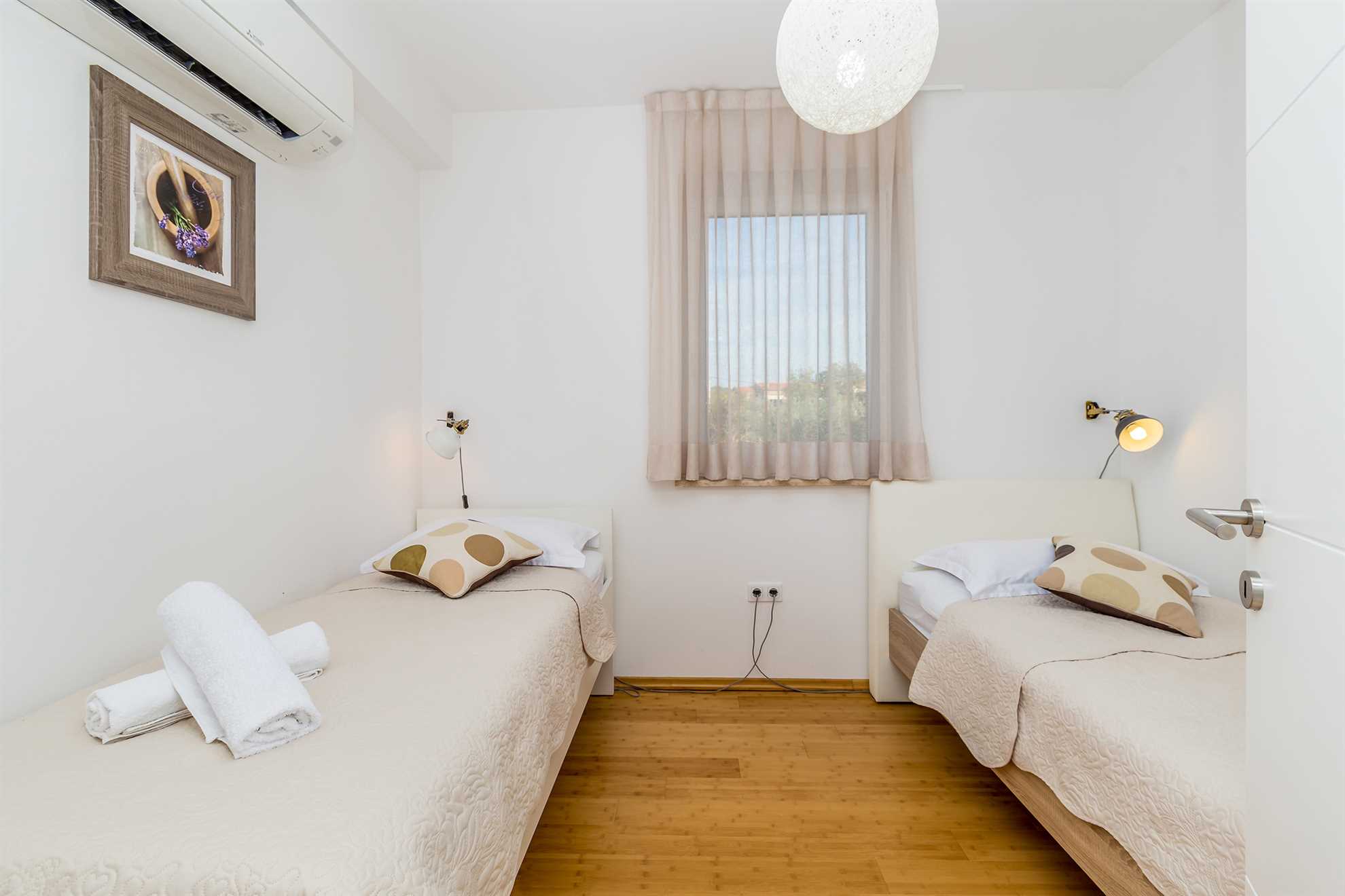 Ferienhaus VESNA mit Pool