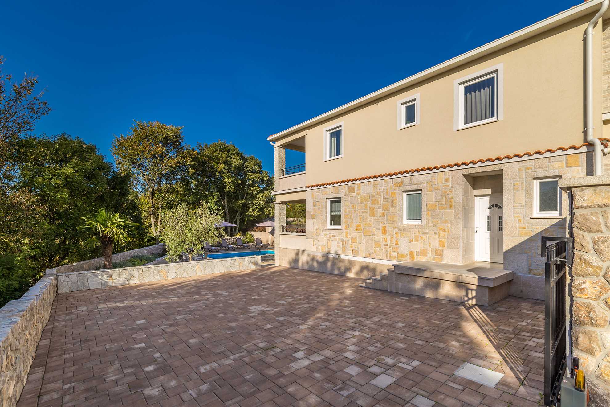 Ferienhaus VESNA mit Pool