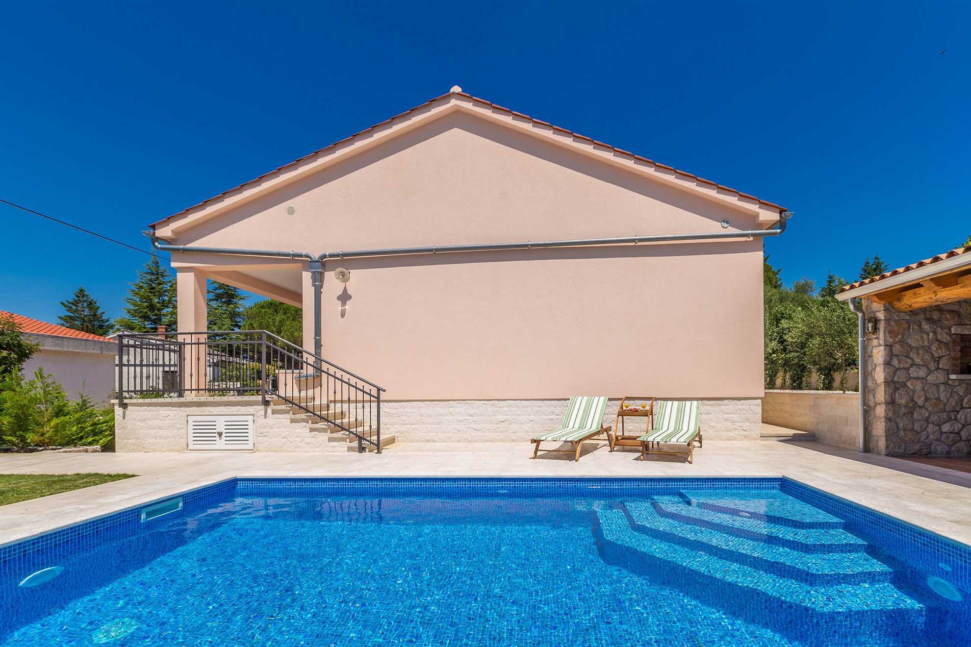 Casa vacanza MASLINA con piscina