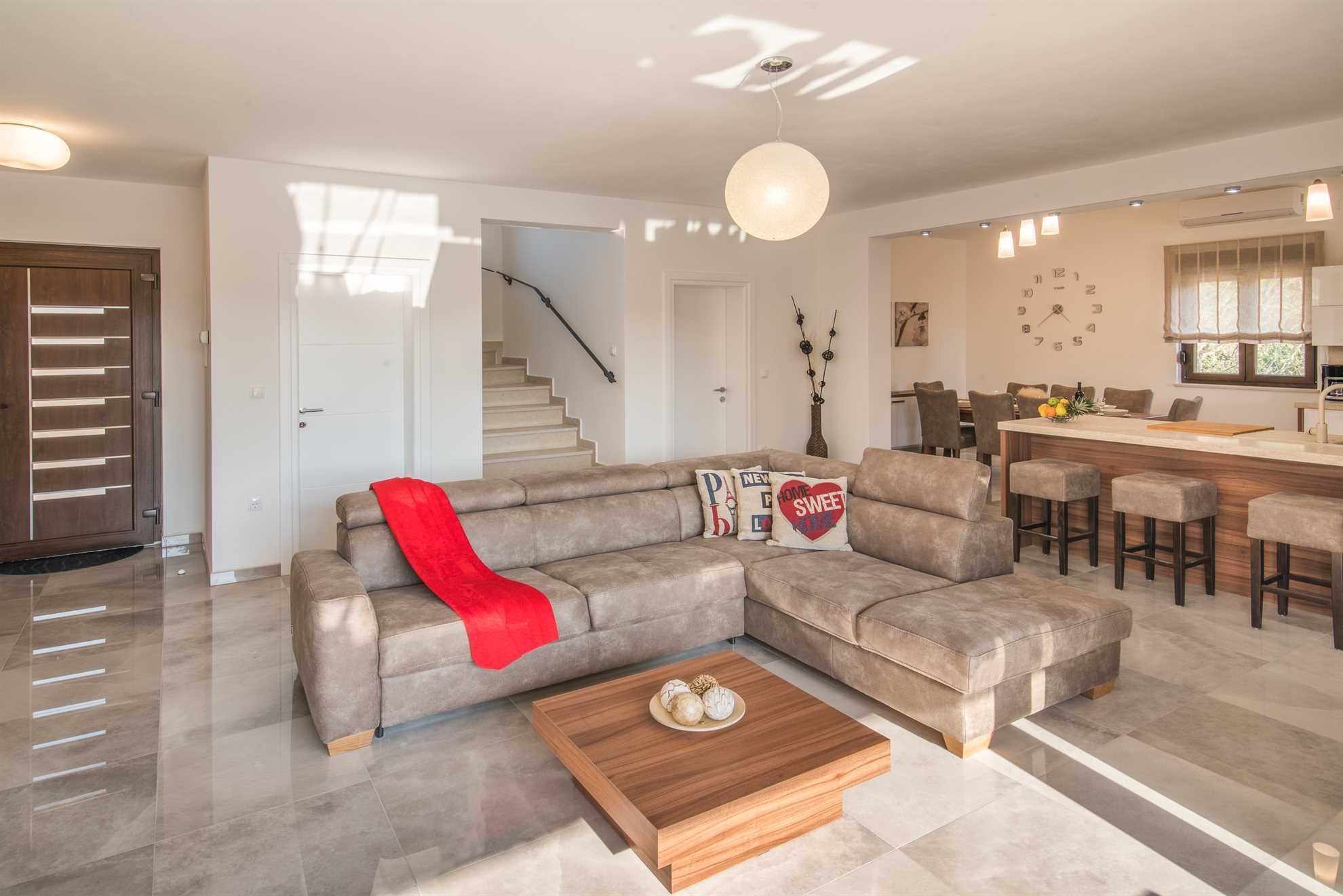 Prekrasna vila LAURA s privatnim bazenom