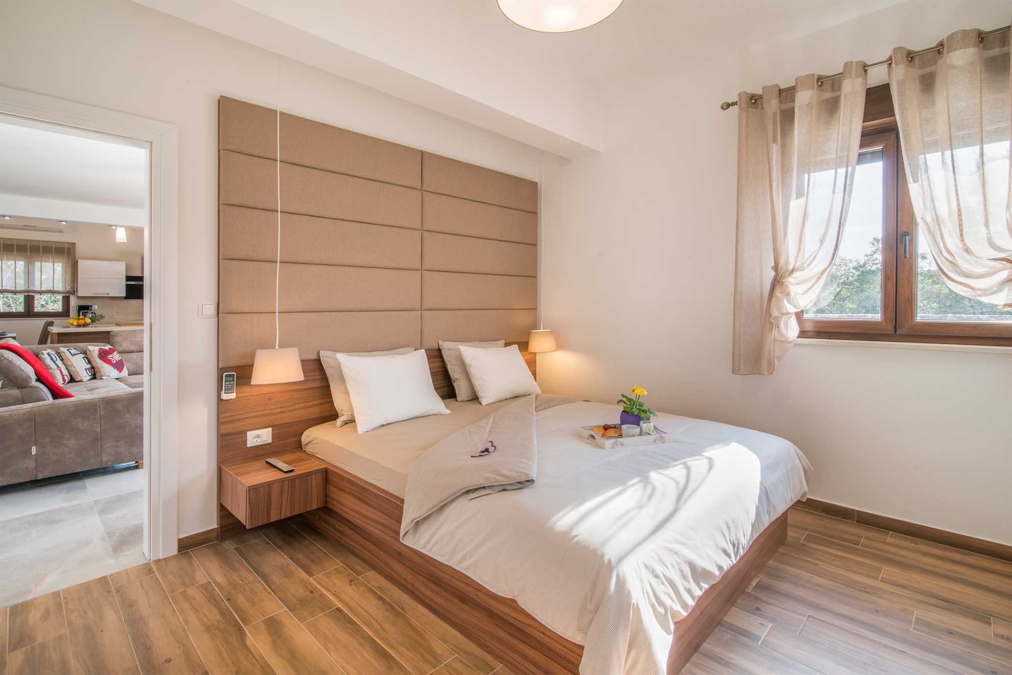 Prekrasna vila LAURA s privatnim bazenom