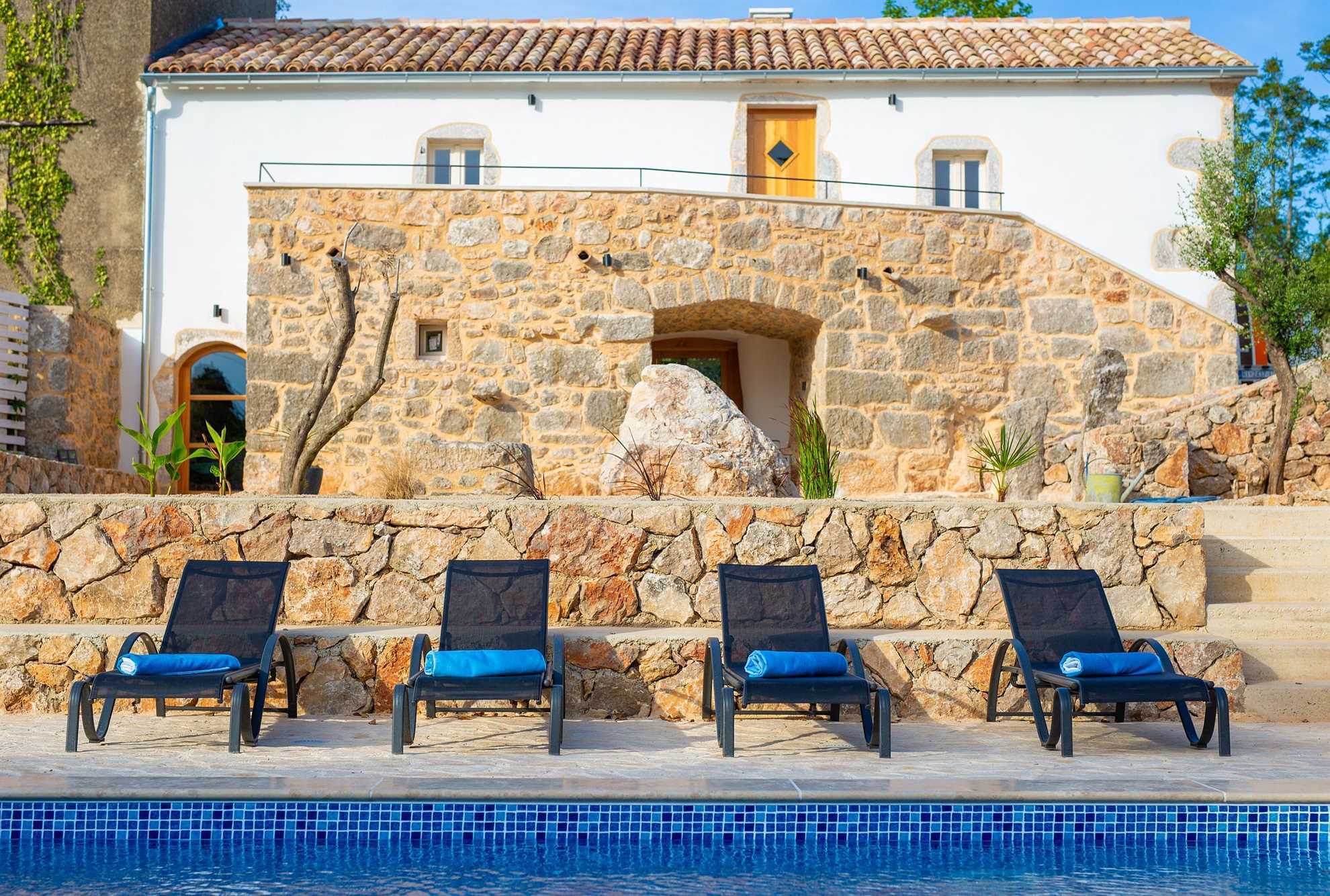 Beautiful Villa MAY with swimming pool