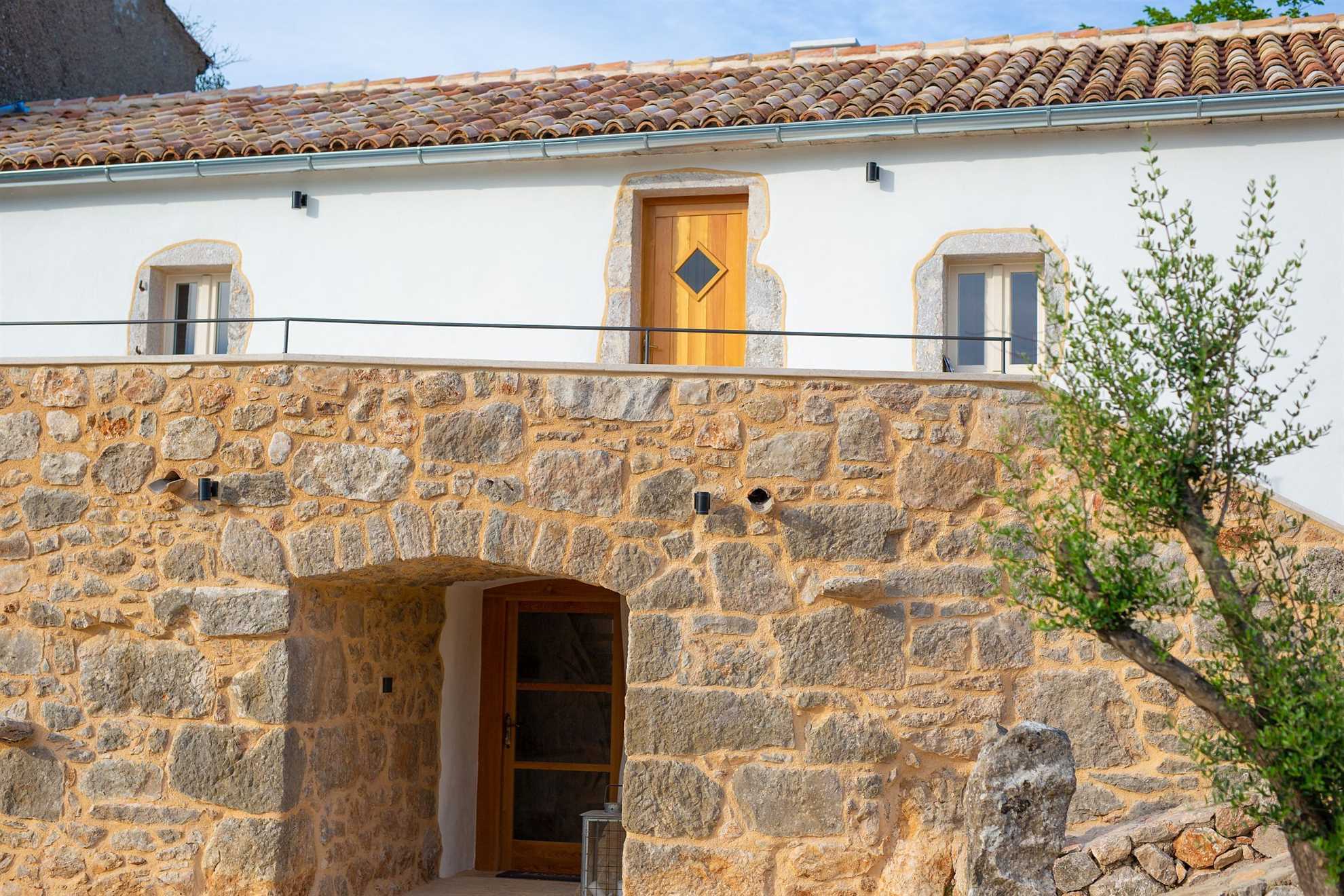 Beautiful Villa MAY with swimming pool