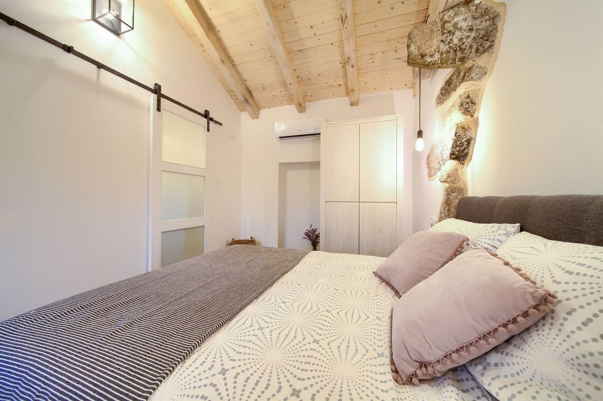 Beautiful Villa MAY with swimming pool