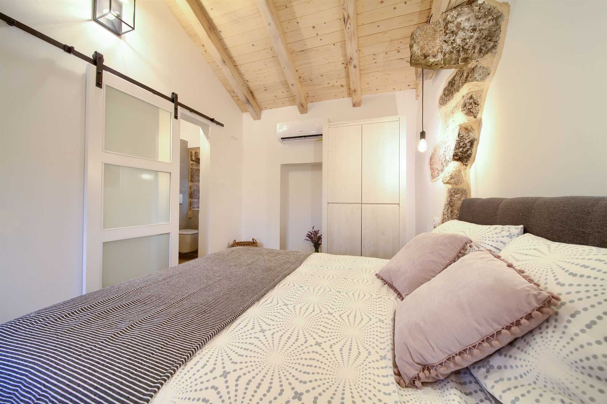 Beautiful Villa MAY with swimming pool