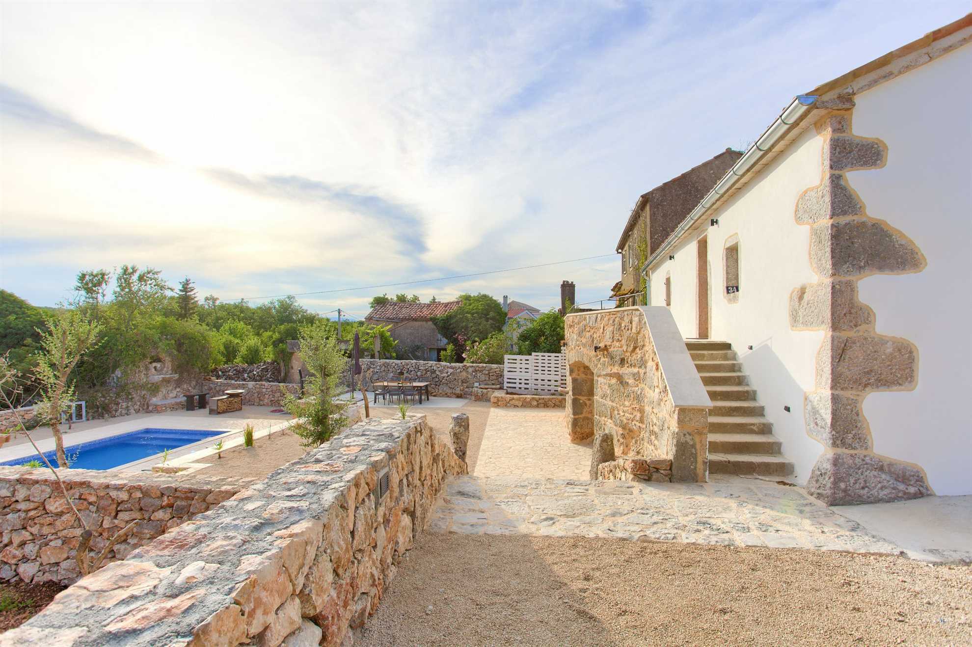 Beautiful Villa MAY with swimming pool