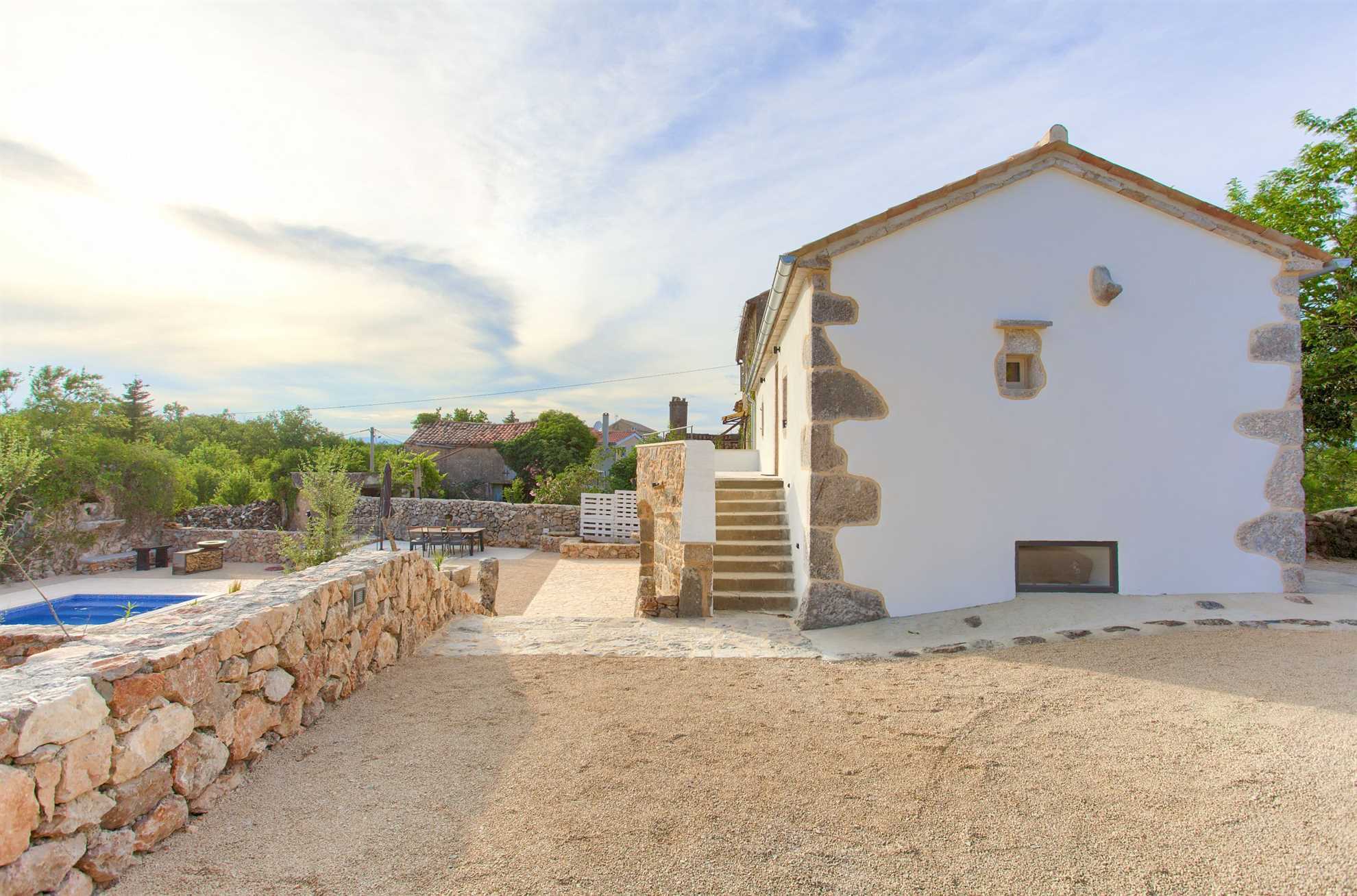 Beautiful Villa MAY with swimming pool