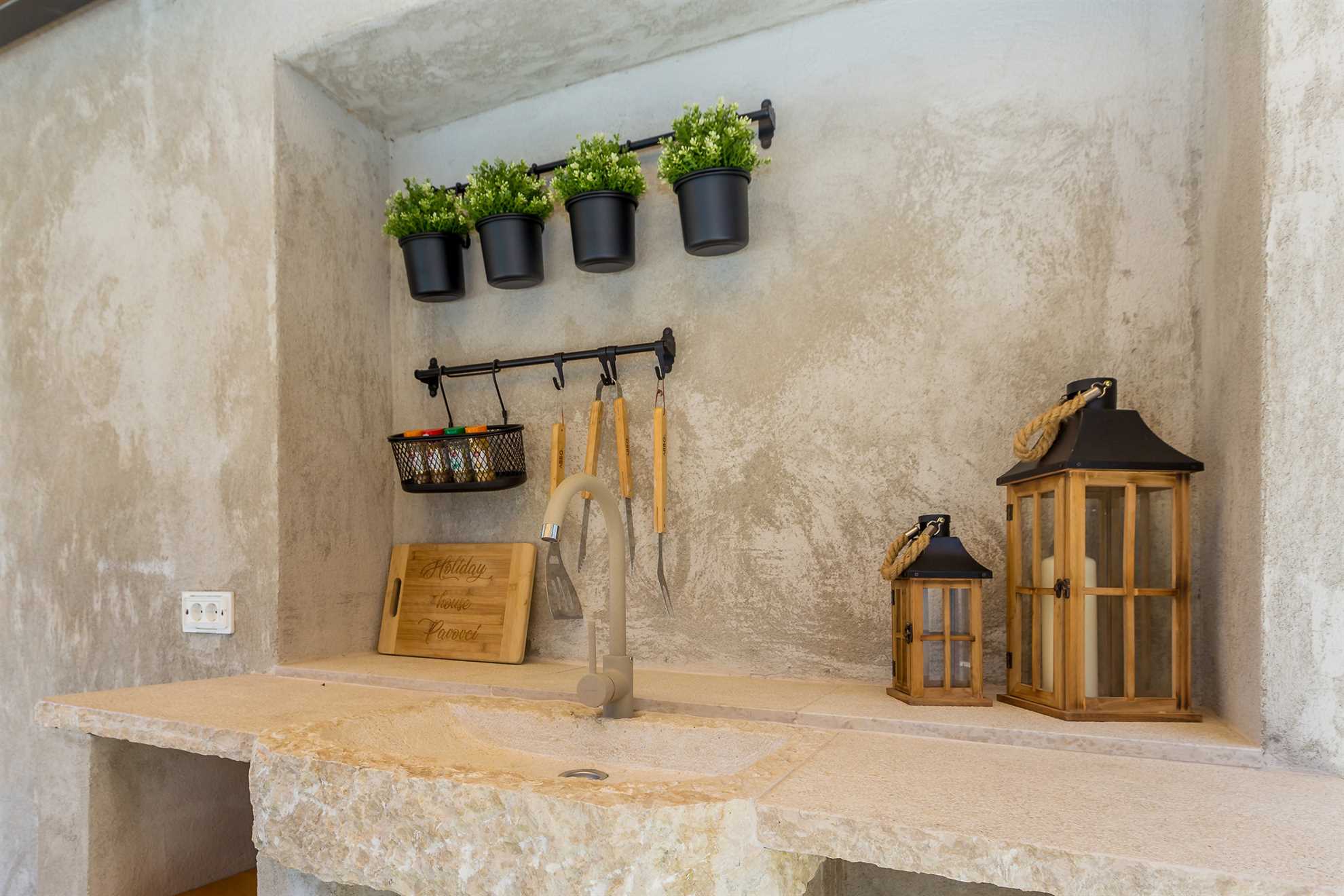 Kuća za odmor PAVOVCI sa grijanim bazenom