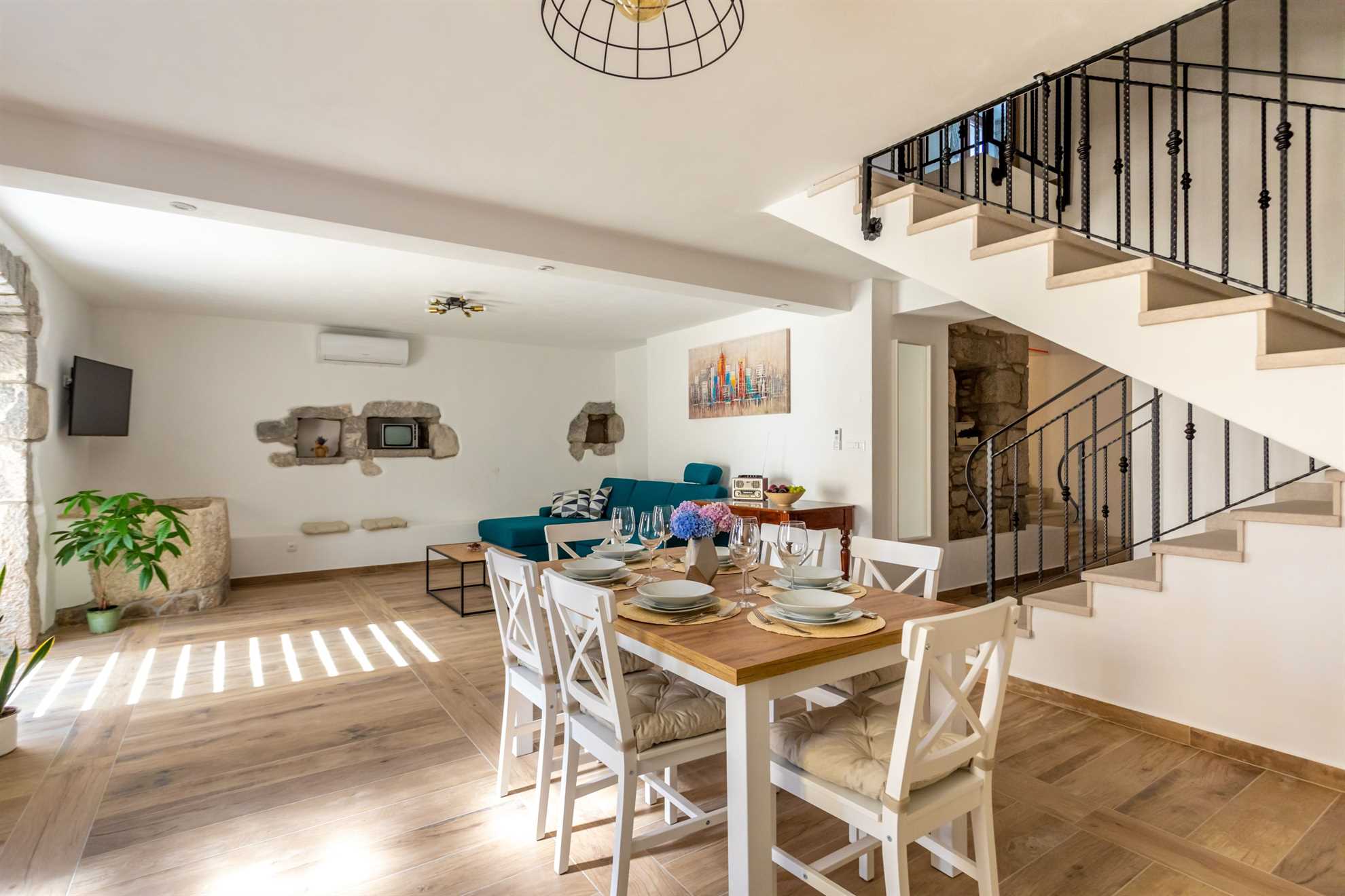 Kuća za odmor PAVOVCI sa grijanim bazenom