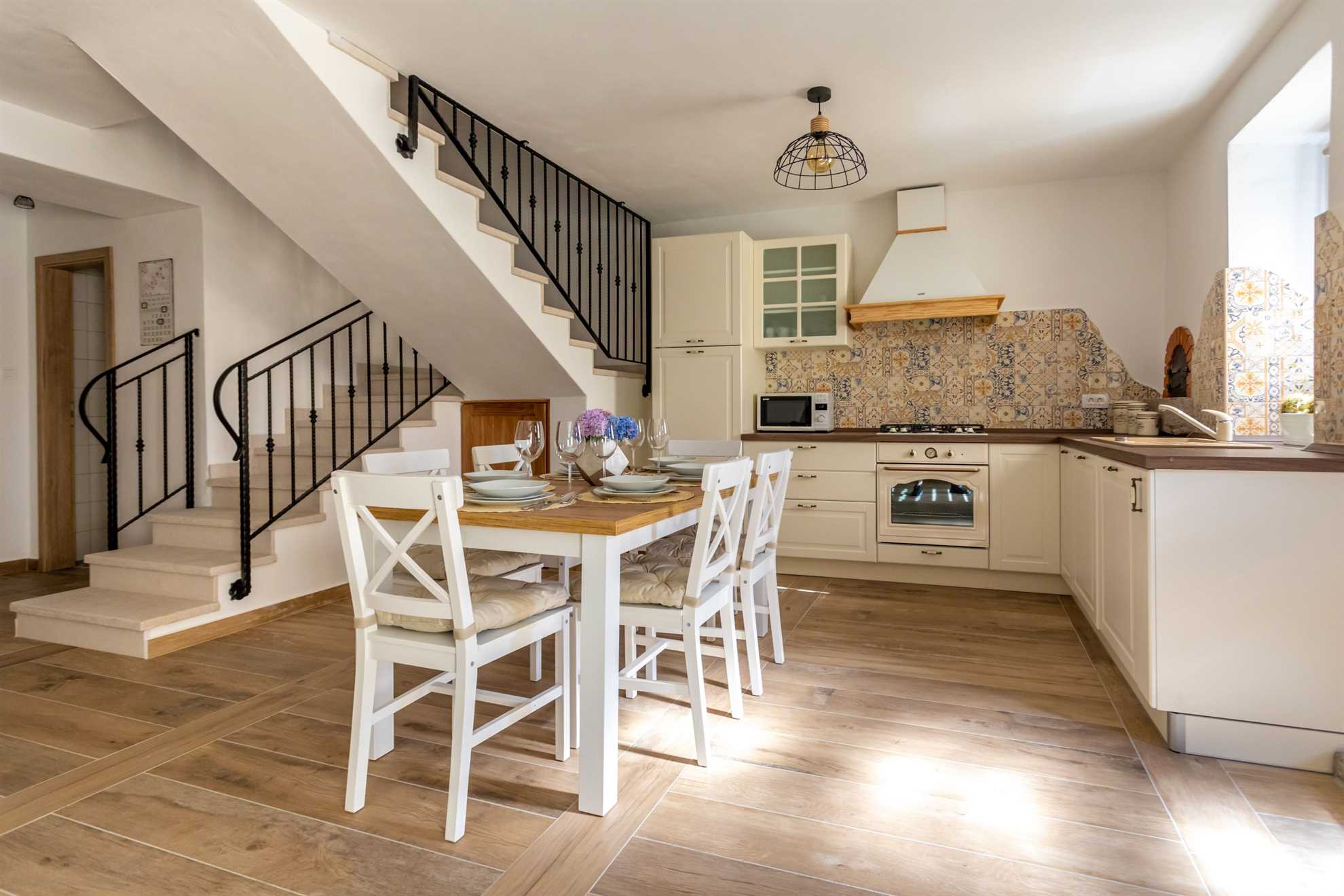 Kuća za odmor PAVOVCI sa grijanim bazenom