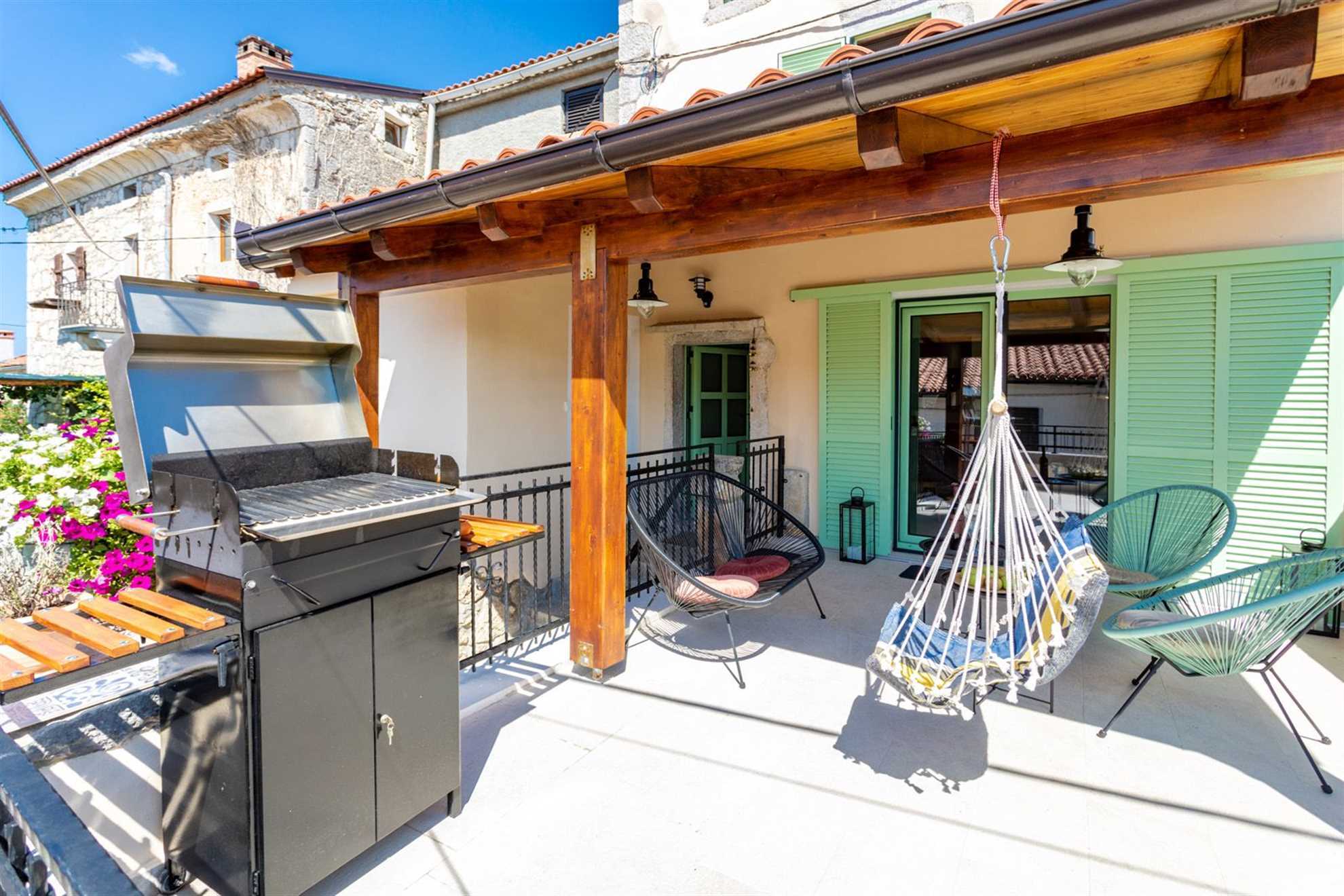 Lijepo renovirana rustikalna kuća za odmor DREAM