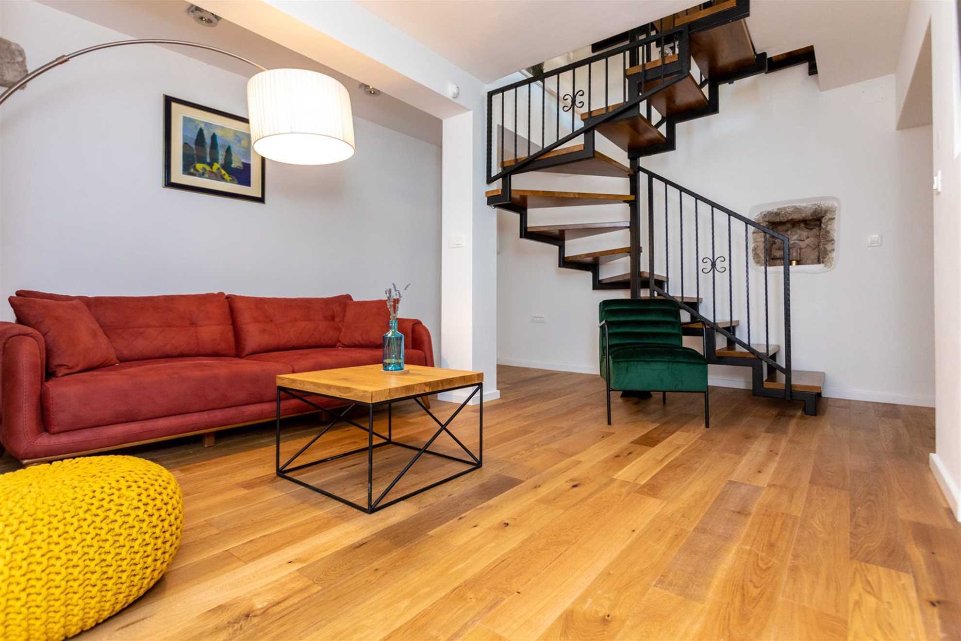 Lijepo renovirana rustikalna kuća za odmor DREAM