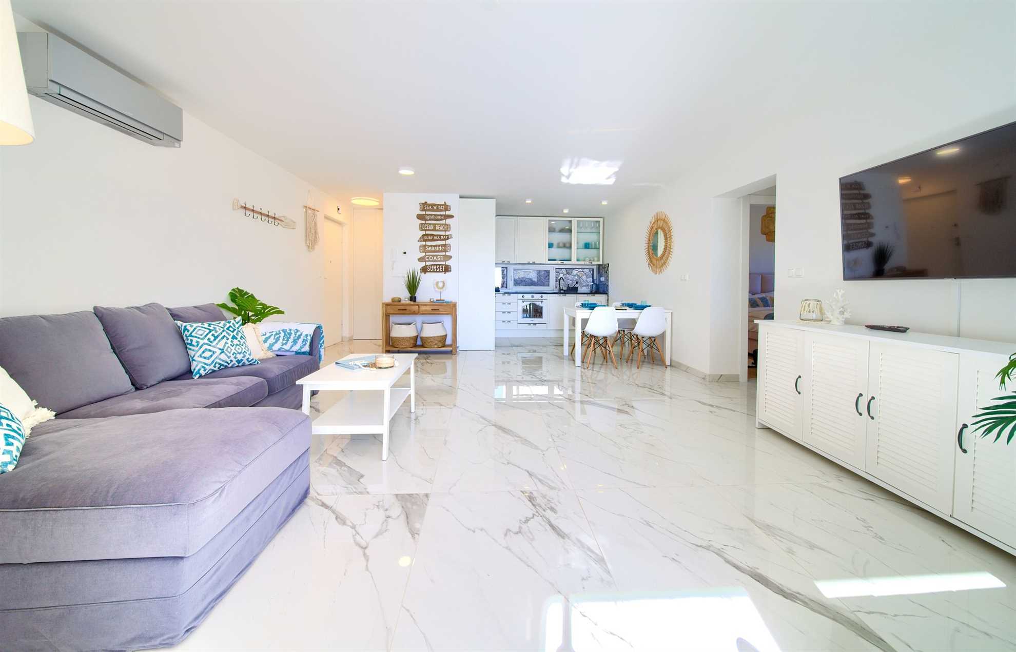 Apartment SEA LA VIE with swimming pool