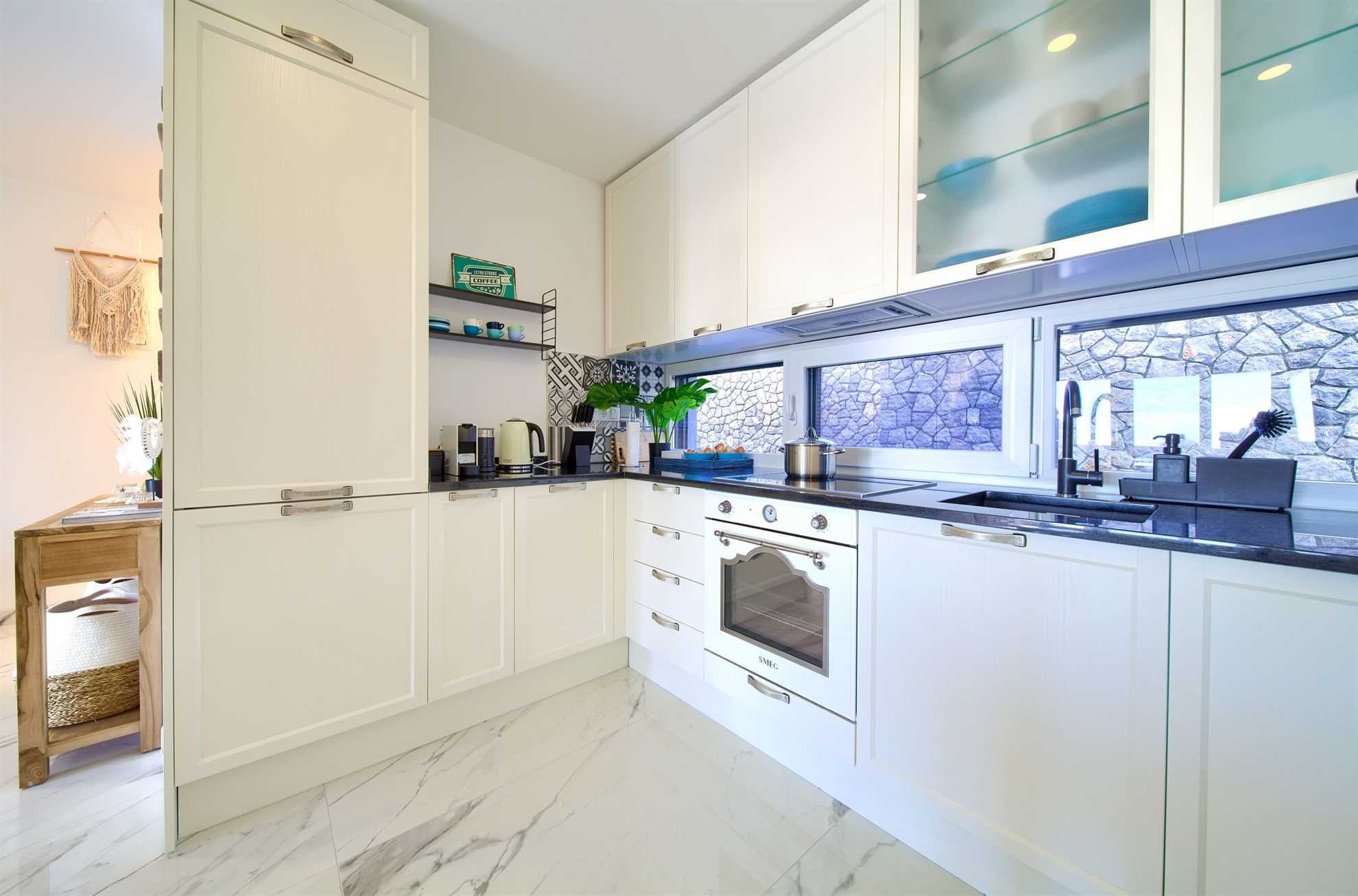 Apartment SEA LA VIE with swimming pool