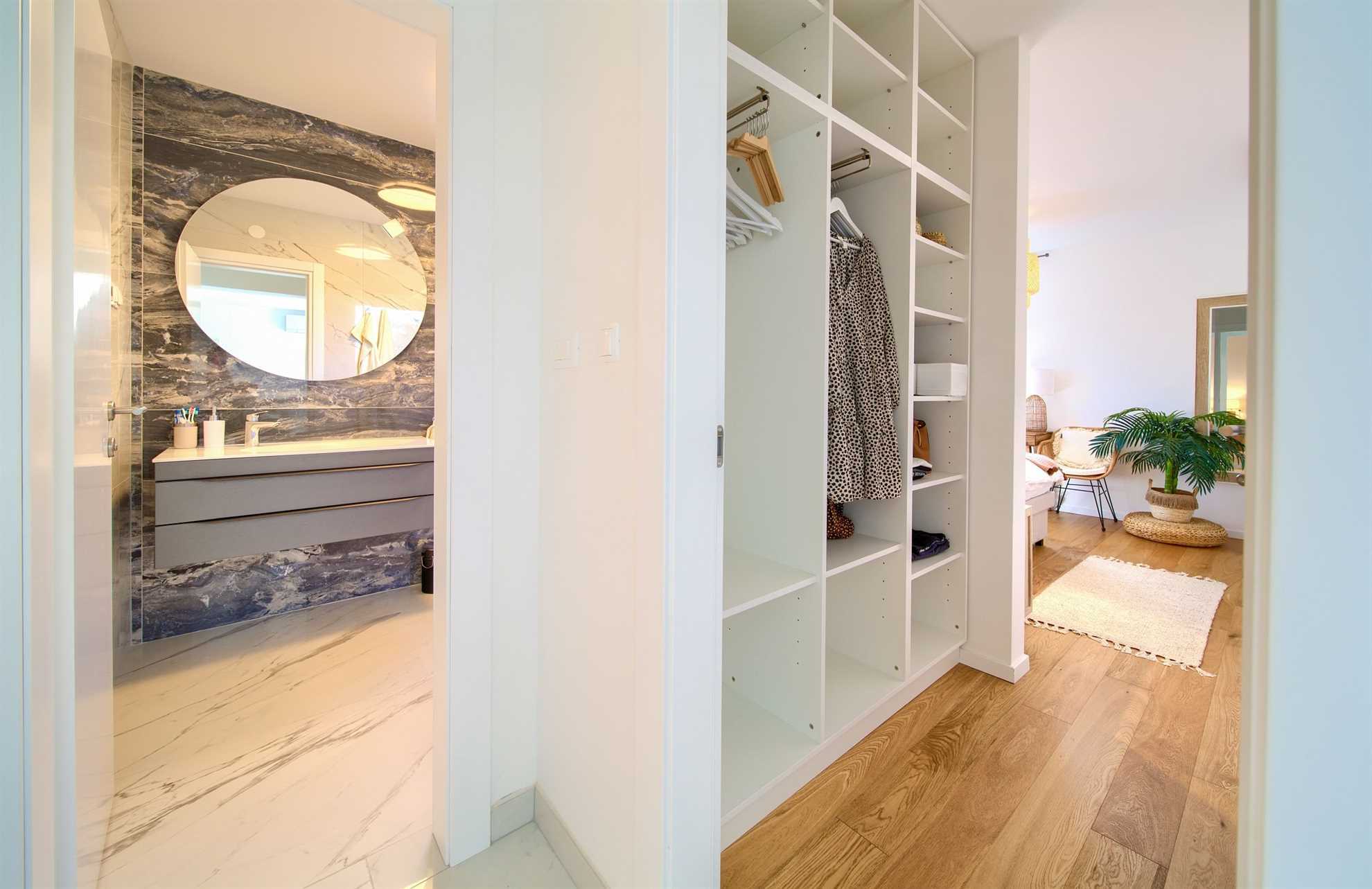 Apartment SEA LA VIE with swimming pool