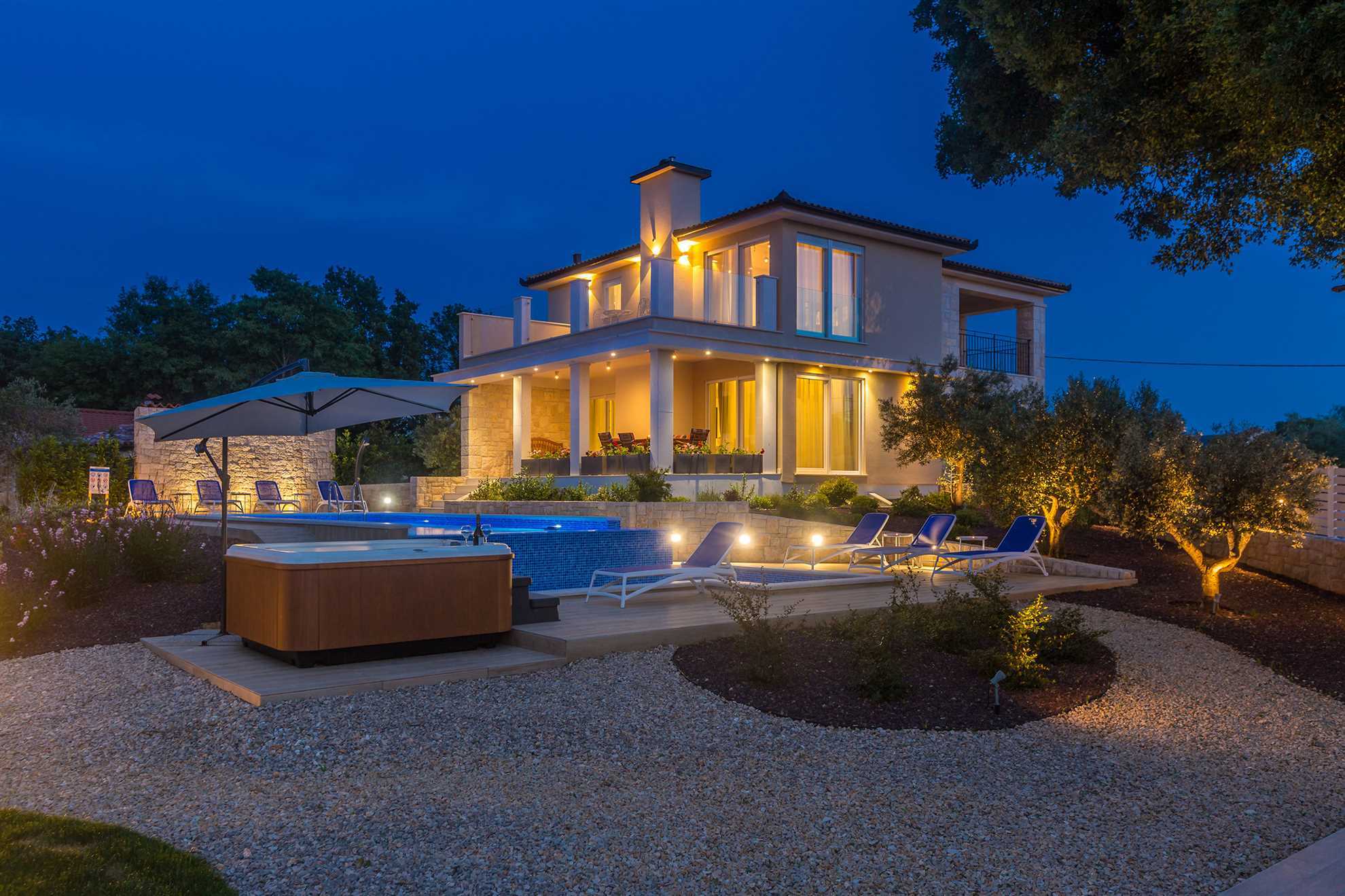 Villa ROMANTICA mit Sauna, Pool und Whirlpool