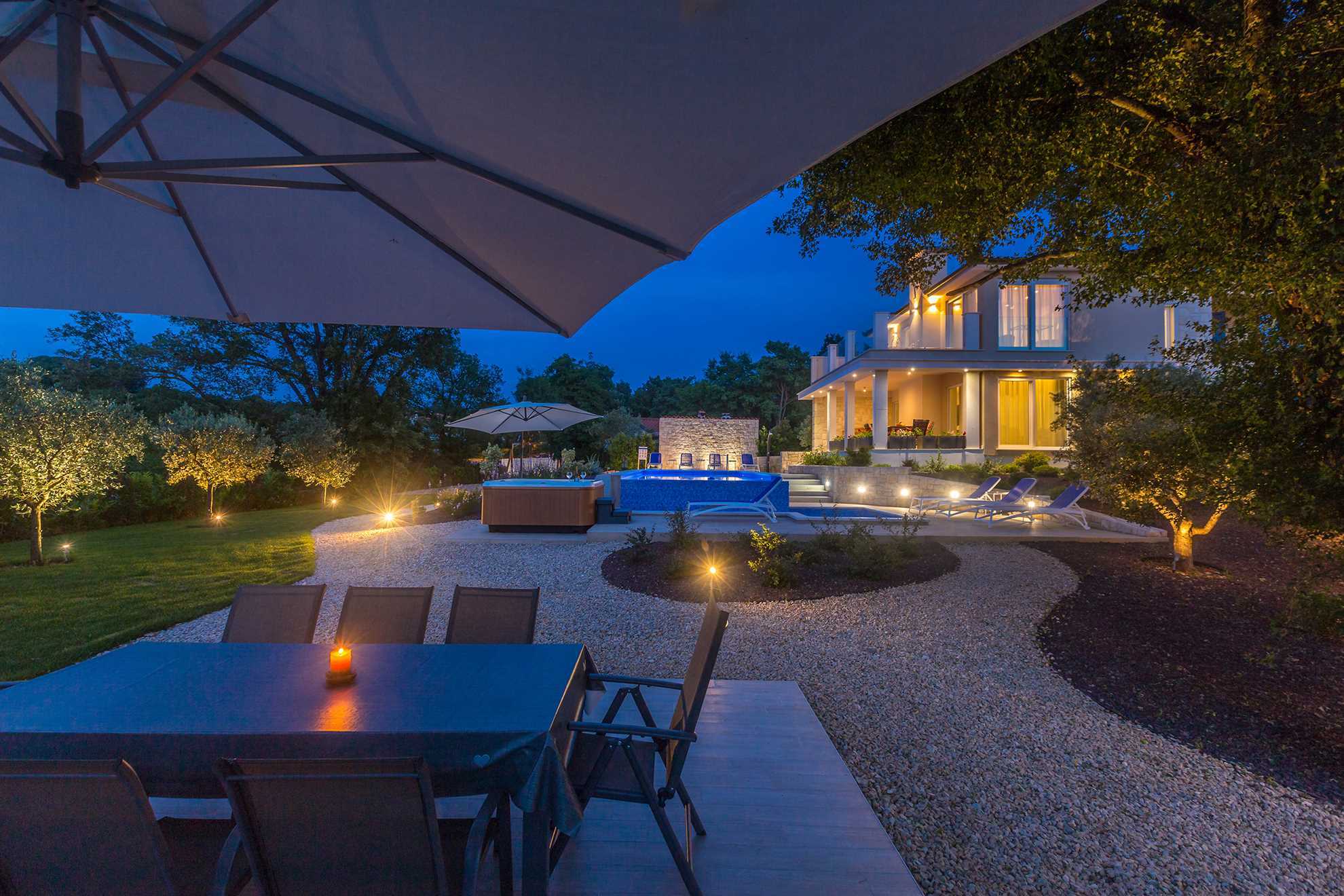 Villa ROMANTICA mit Sauna, Pool und Whirlpool