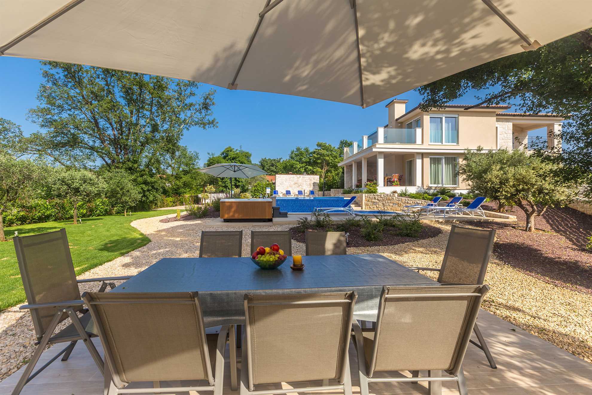 Villa ROMANTICA mit Sauna, Pool und Whirlpool