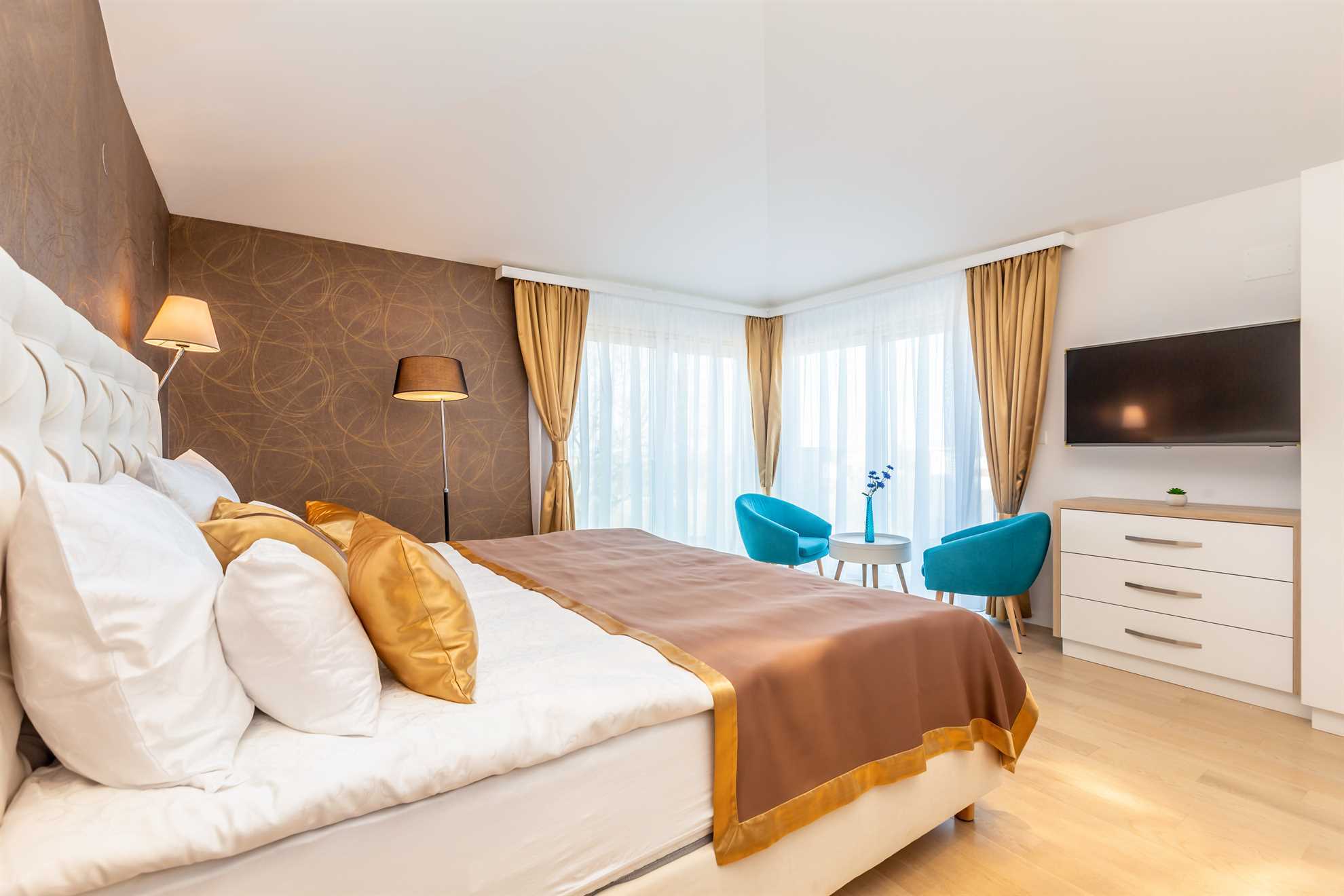 Villa ROMANTICA mit Sauna, Pool und Whirlpool
