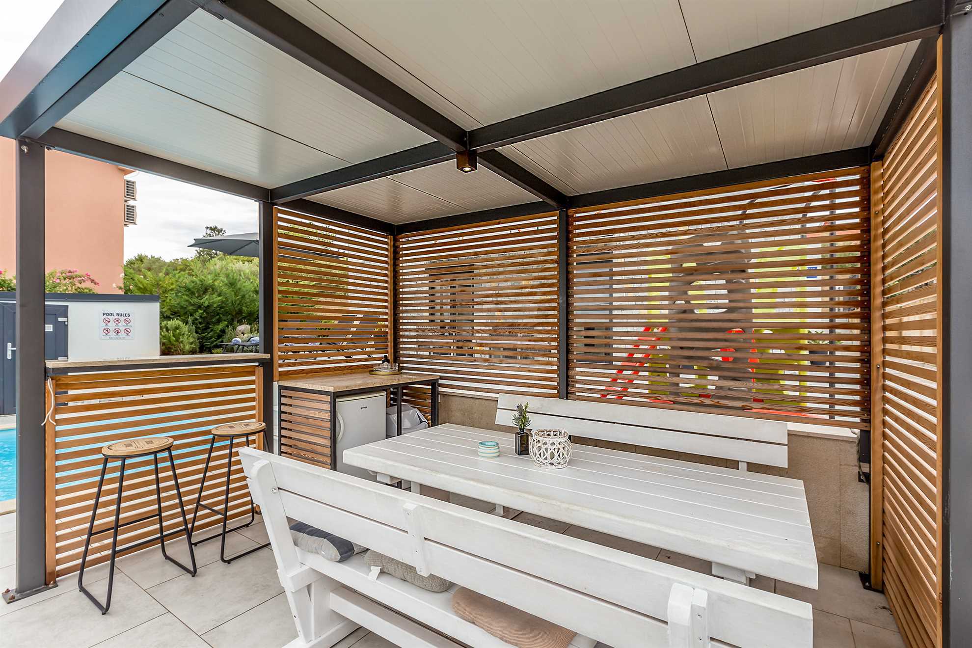 Beautiful holiday house ELEGANCE with heated pool