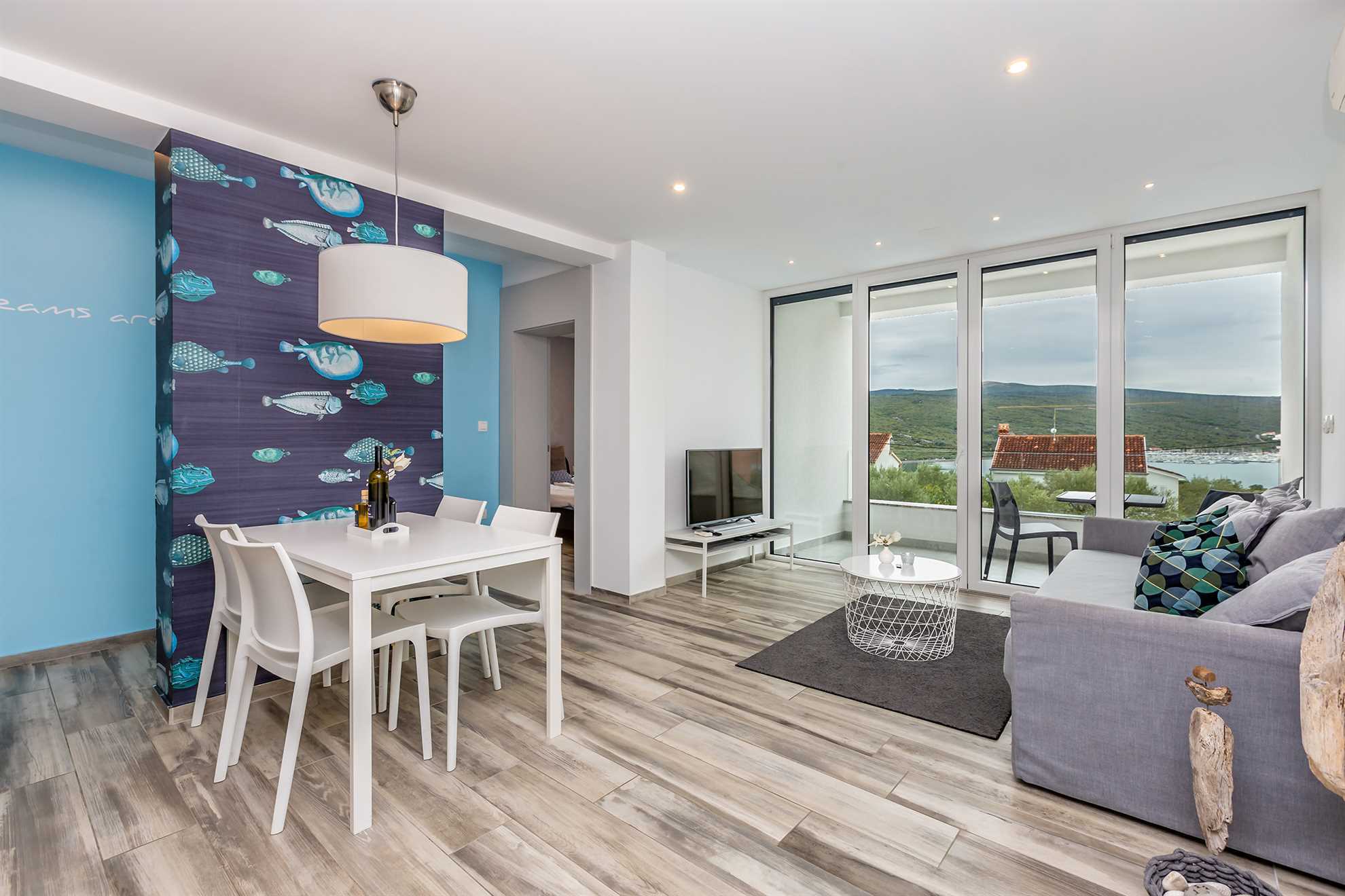 Beautiful holiday house ELEGANCE with heated pool