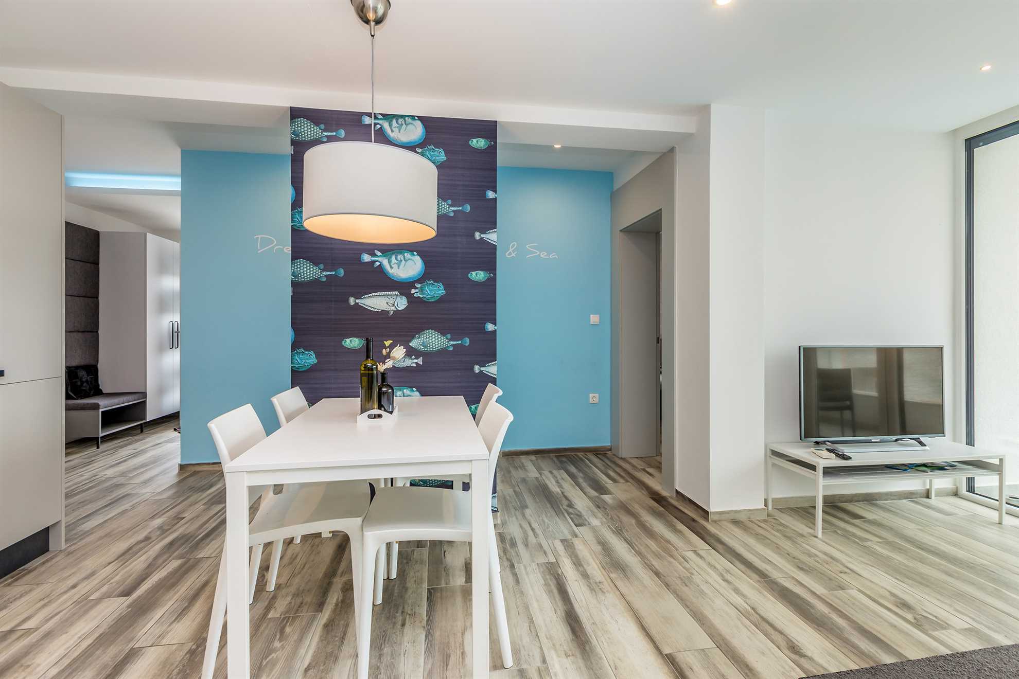 Beautiful holiday house ELEGANCE with heated pool