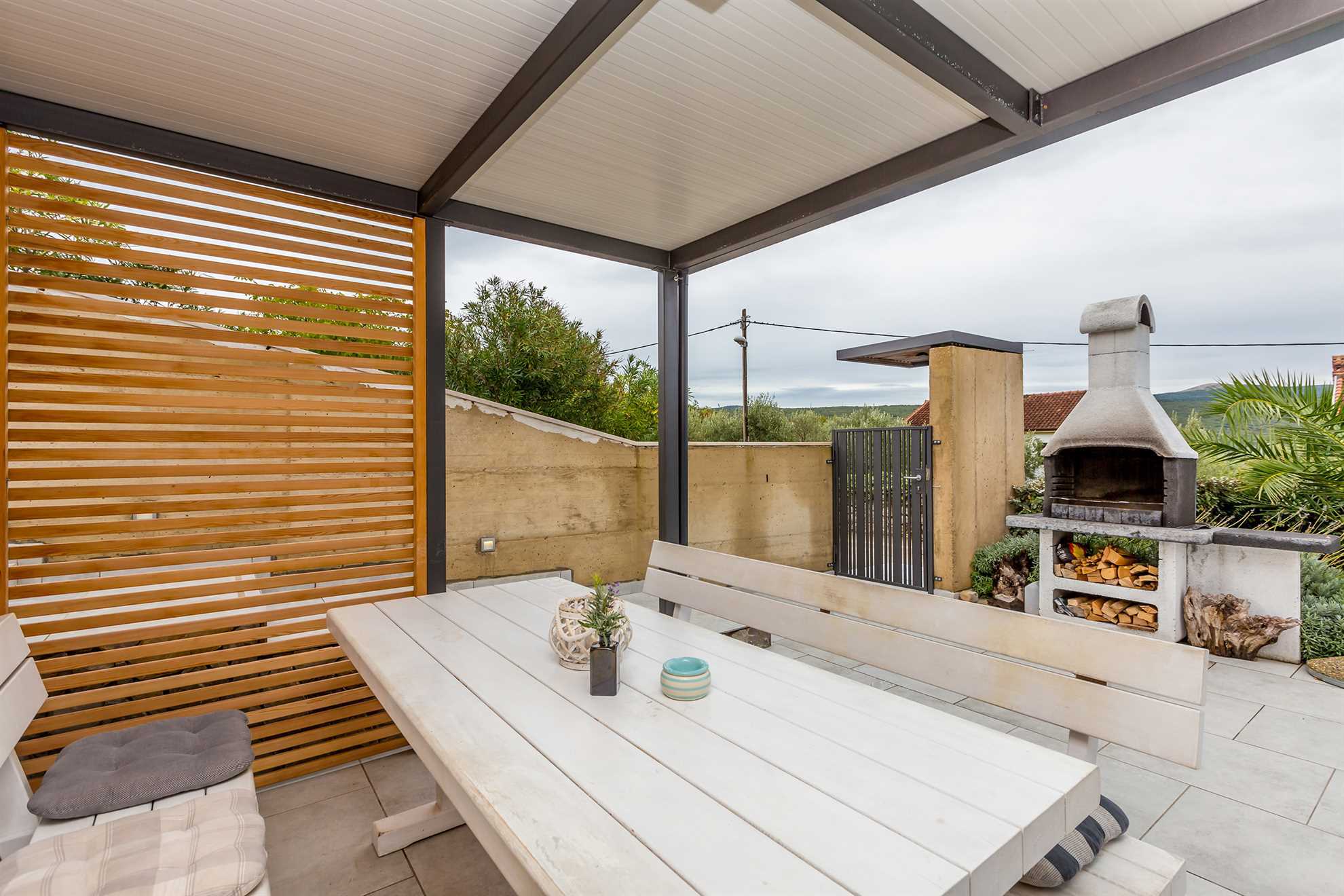 Beautiful holiday house ELEGANCE with heated pool