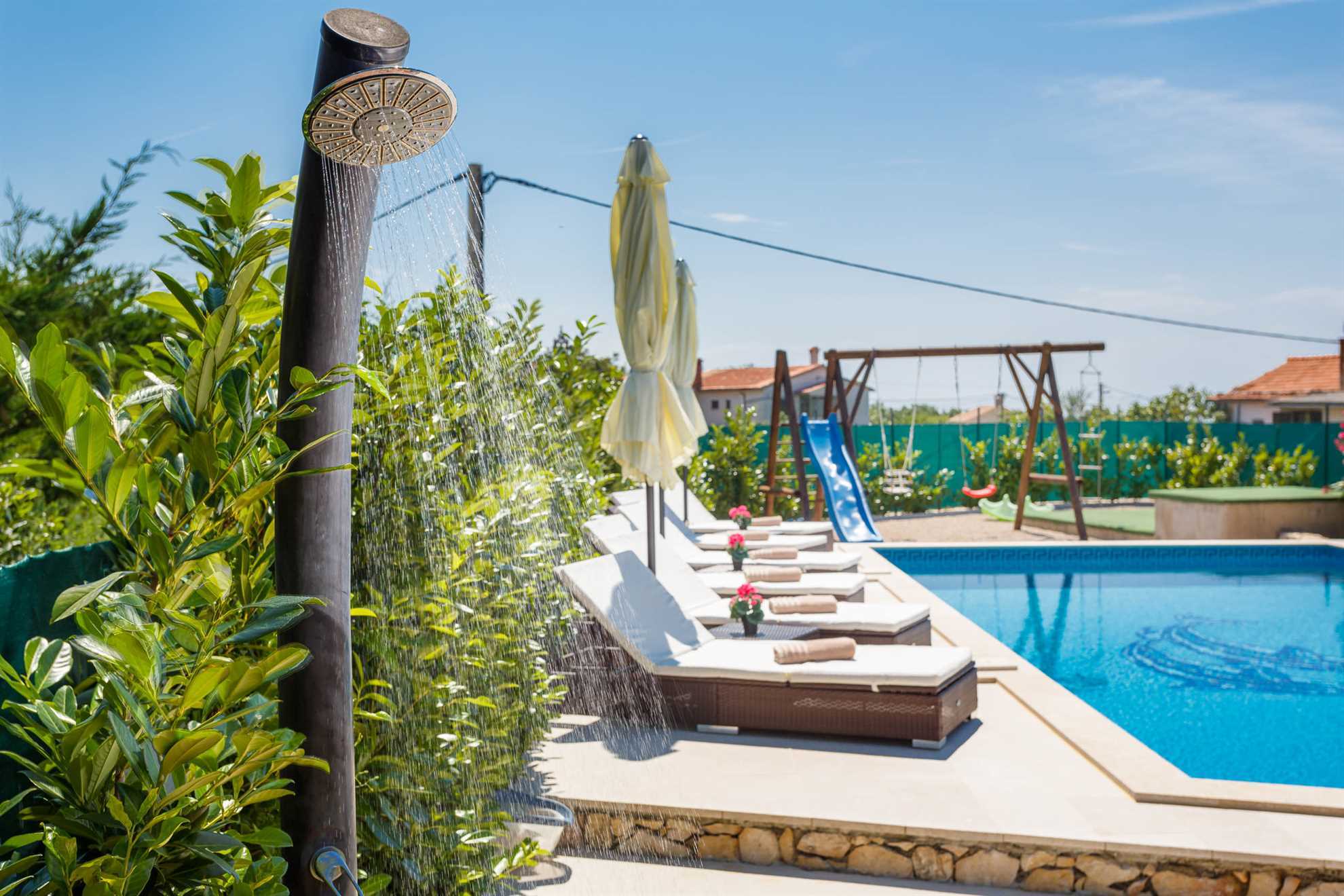 Villa KAMENICA con piscina esterna e interna e sauna
