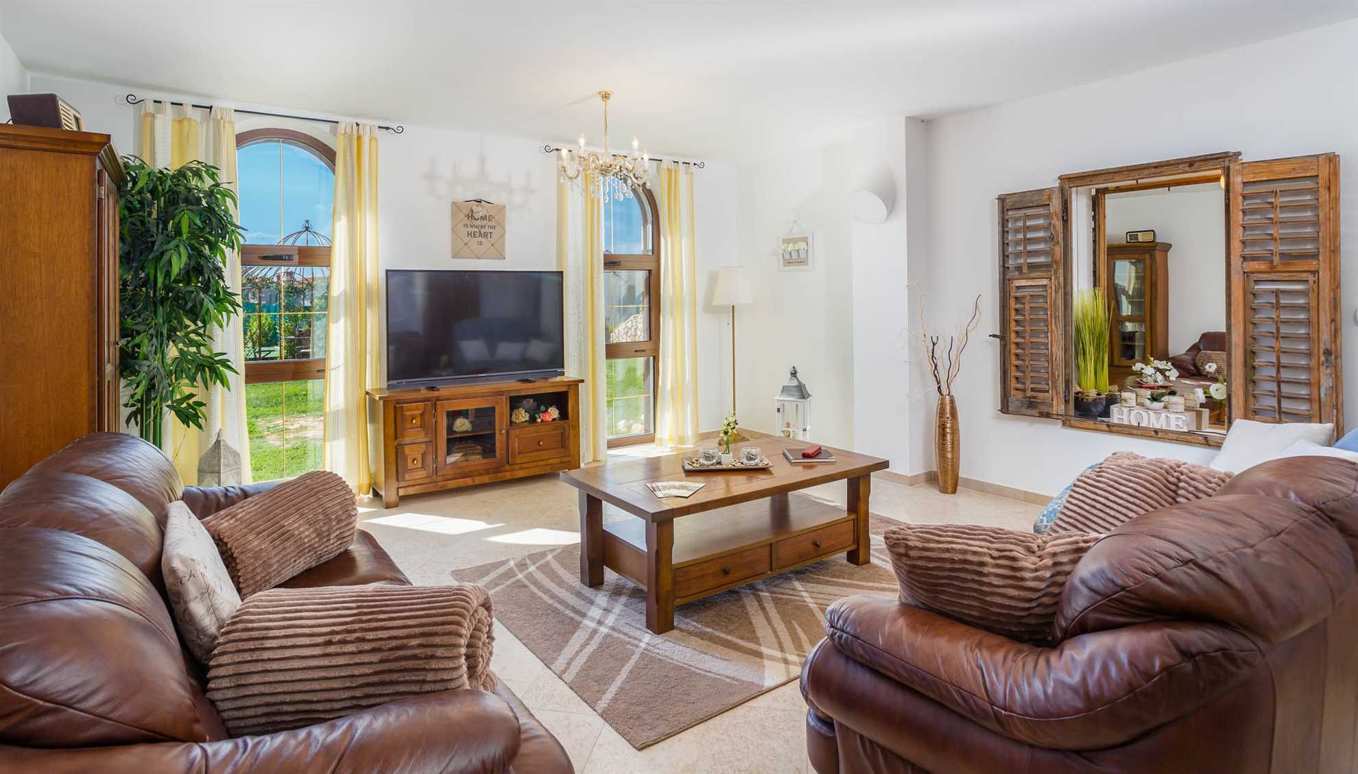Villa KAMENICA con piscina esterna e interna e sauna